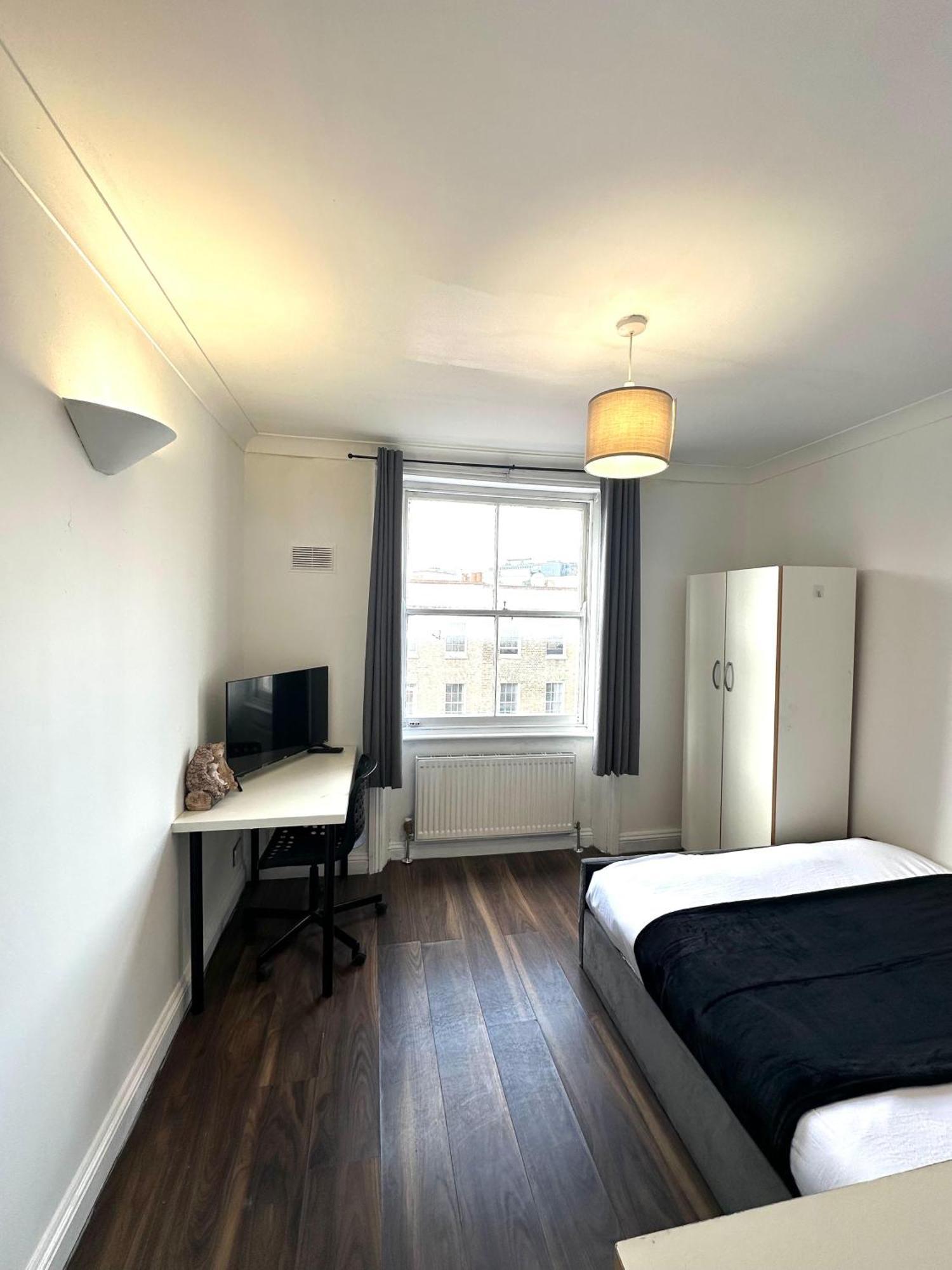 Stunning 4 Bedroom Flat In Kingscross, St Pancras! Apartment *