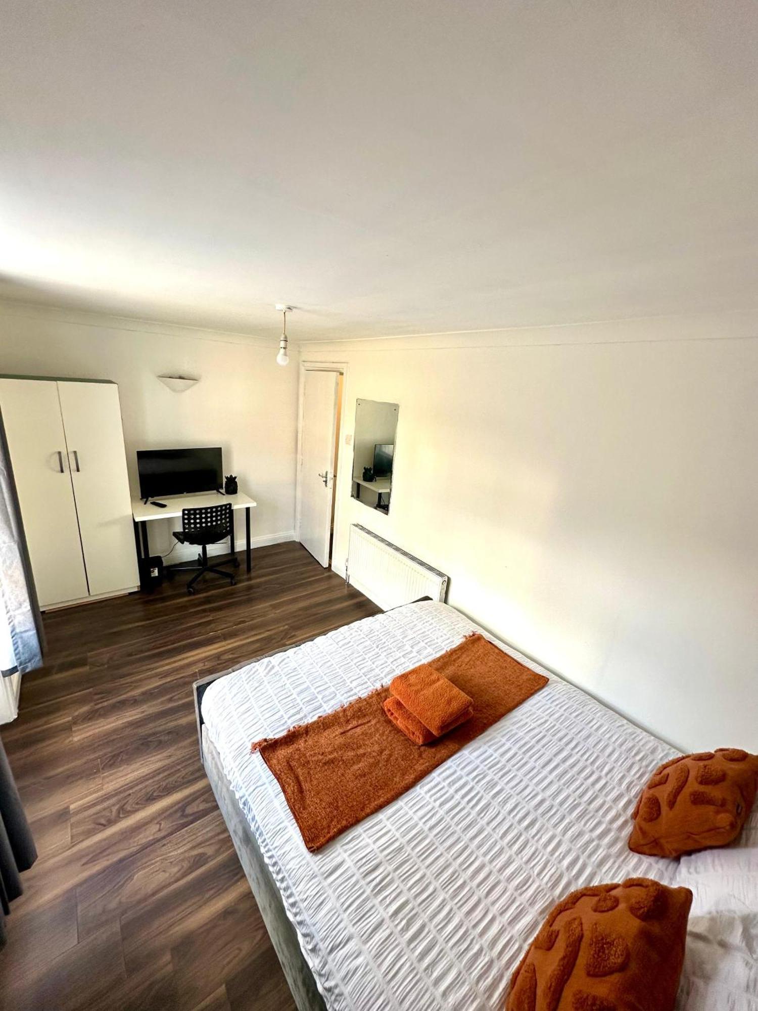 Apartment Stunning 4 Bedroom Flat In Kingscross, St Pancras! *