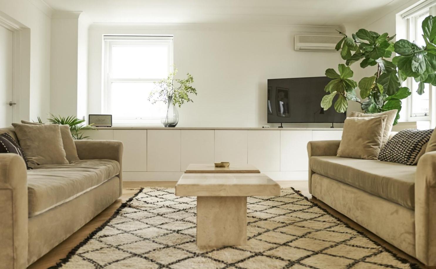 Europa House 4* London