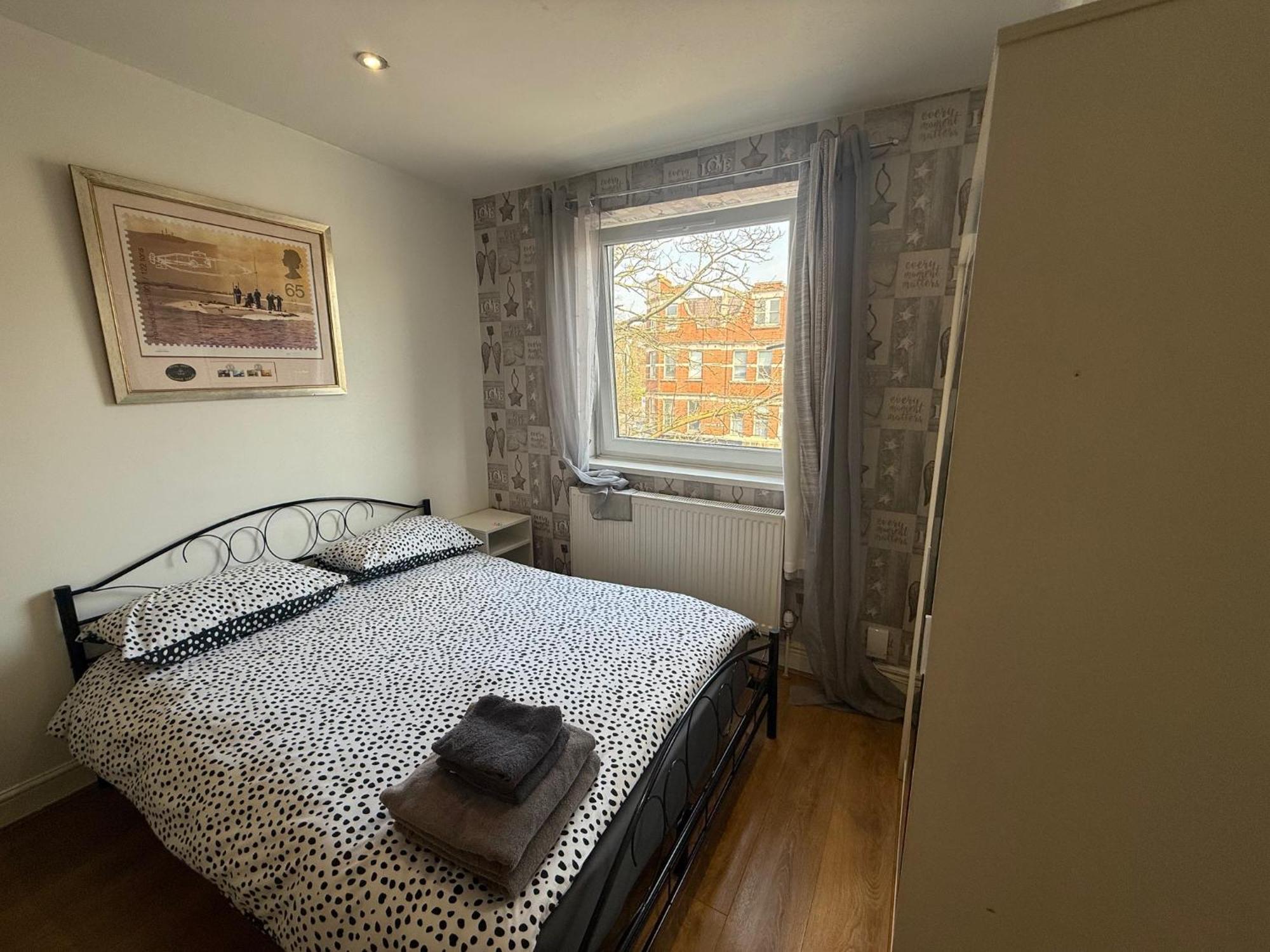 Cosy - Finchley Road Apartment *