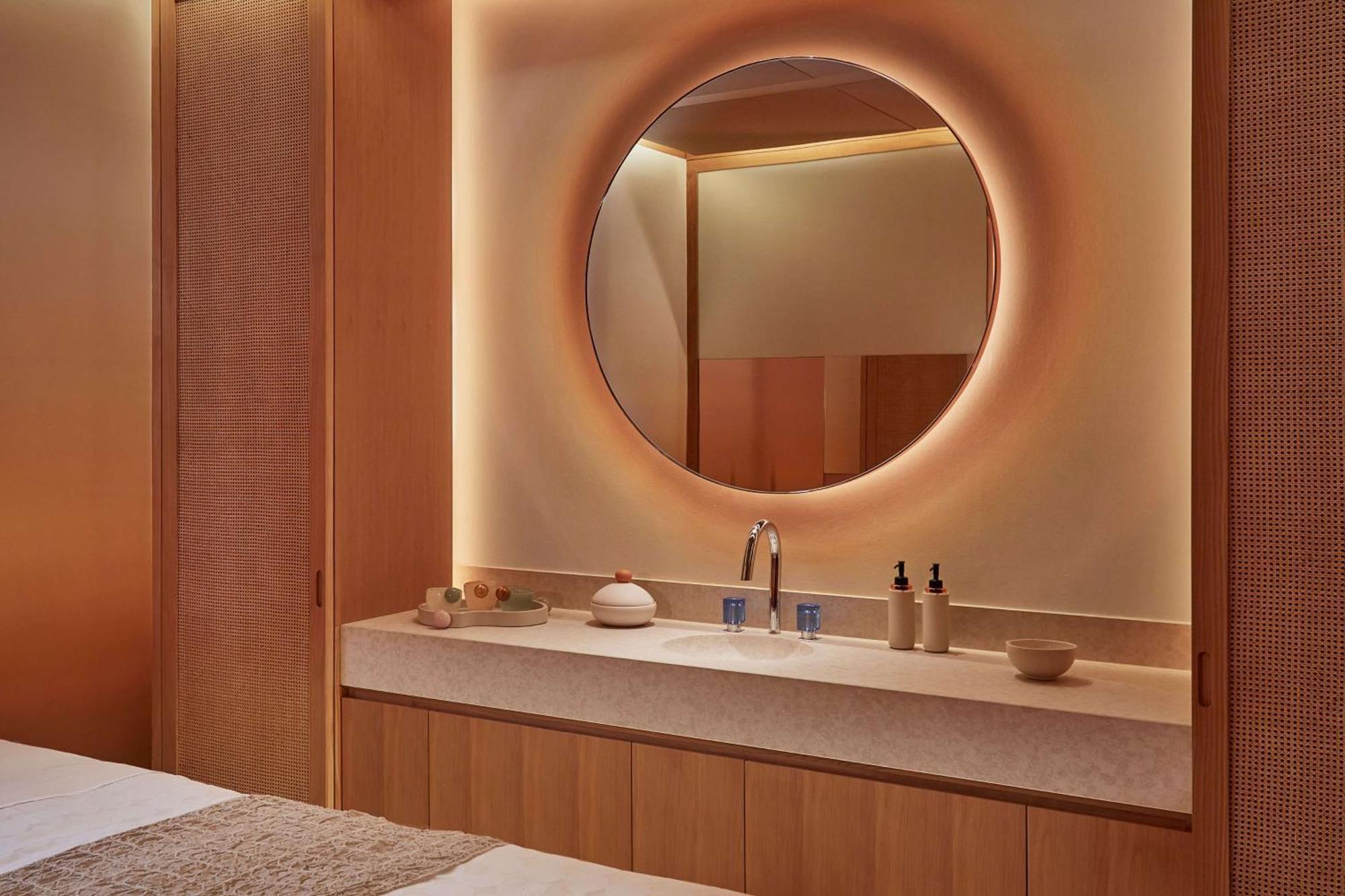 The Emory, Maybourne Collection Hotell