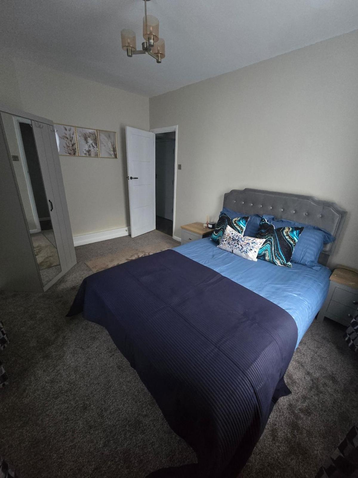 Contemporary & Spacious 1bd - Fireplace With Modern Comforts * Londen