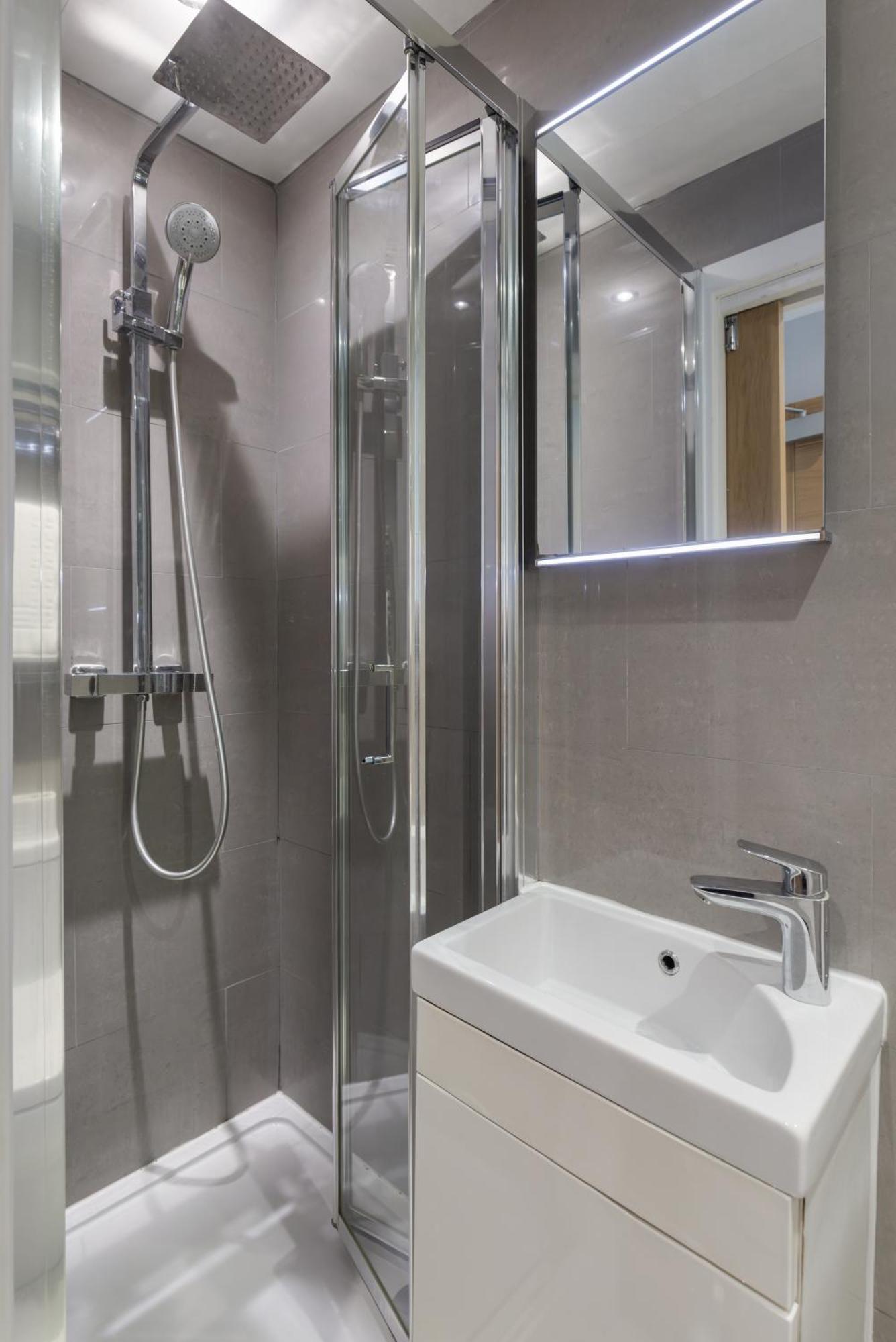 5 Bedroom Flat In Paddington