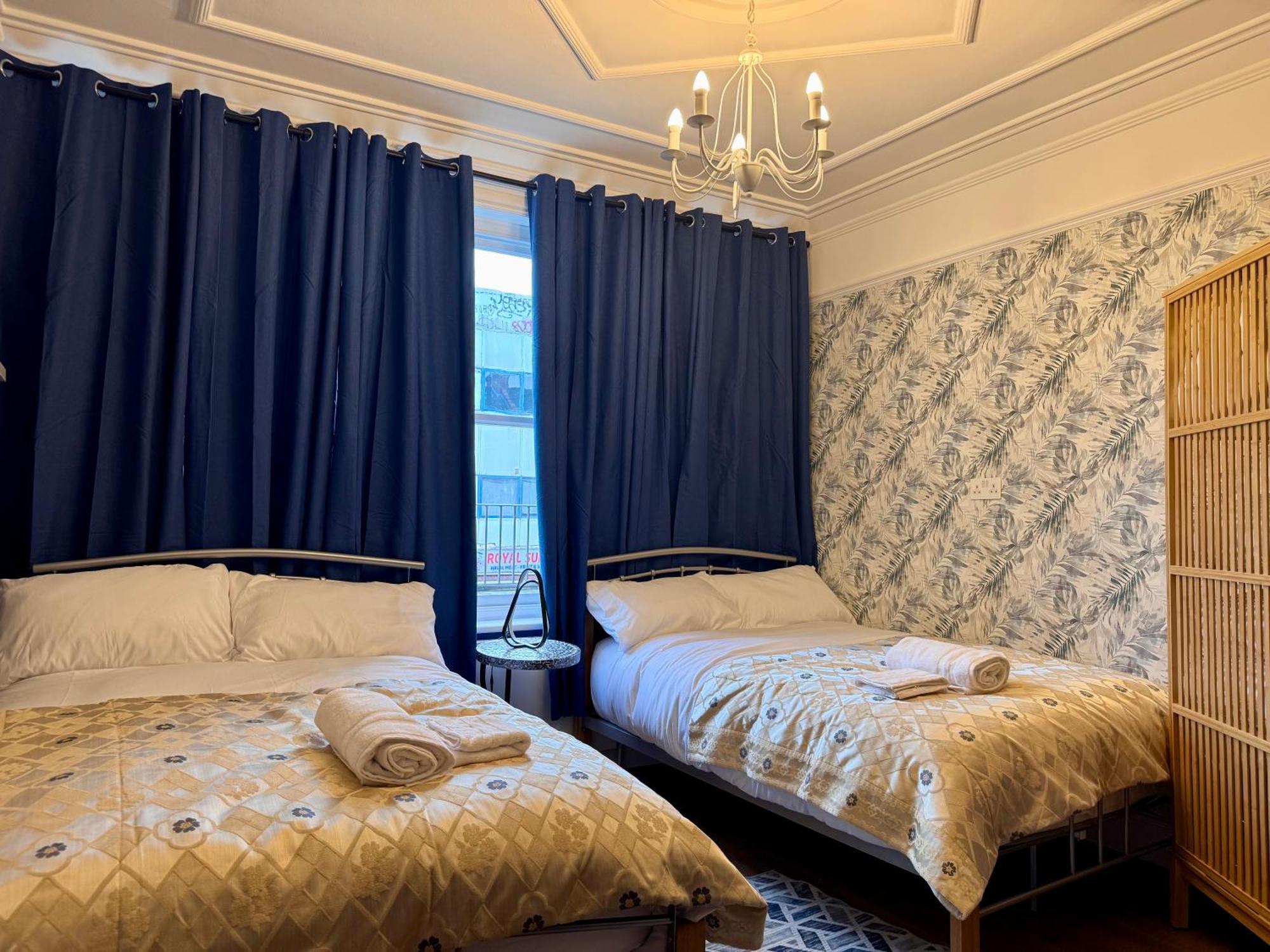 Crown Terrace Apartment *