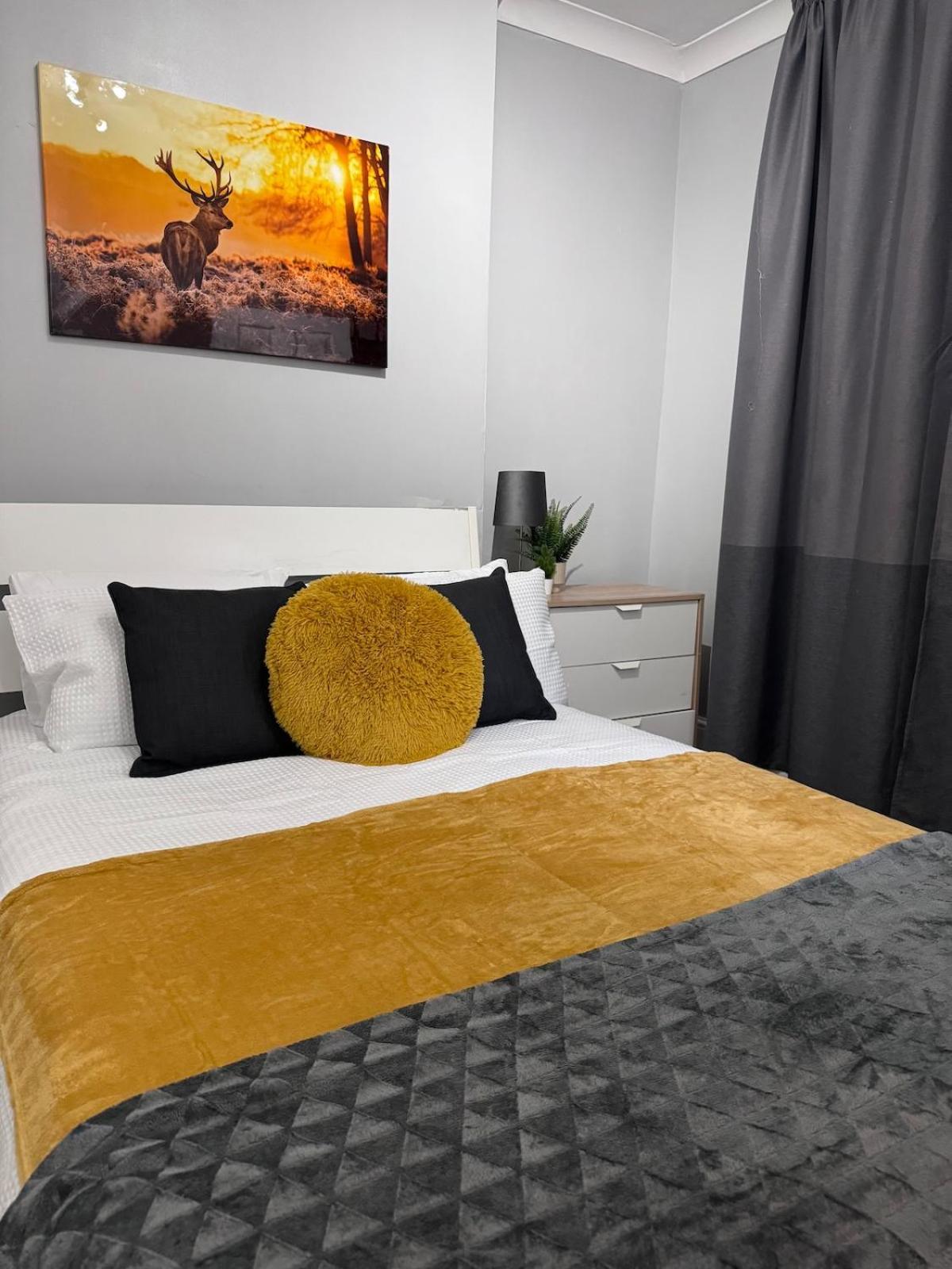 Stylish 2-bed Garden Flat, 5 Mins To Brixton Apartment London