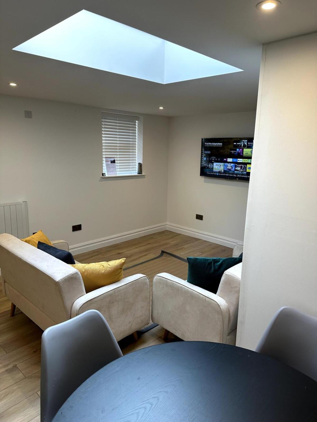 Modern 2-bed Flat In Euston * London