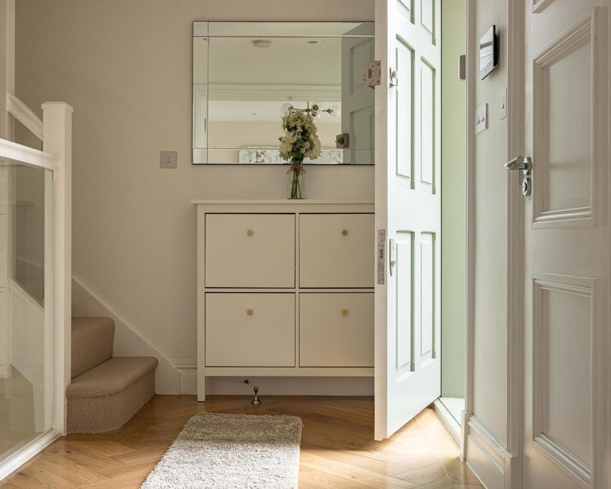 3-bdr Stunning Lux Parking London
