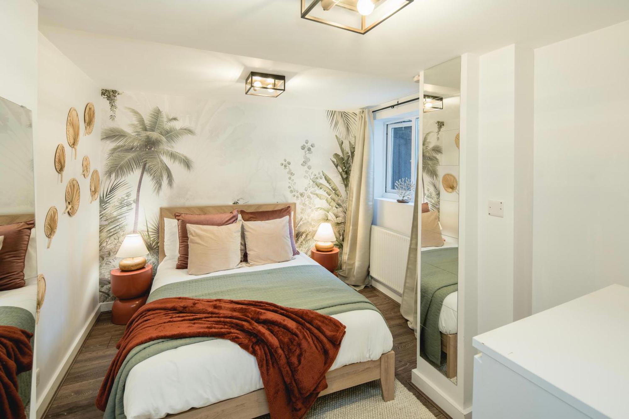 Flat Near By Kensington Olympia Exhibition-2 Bedroom *