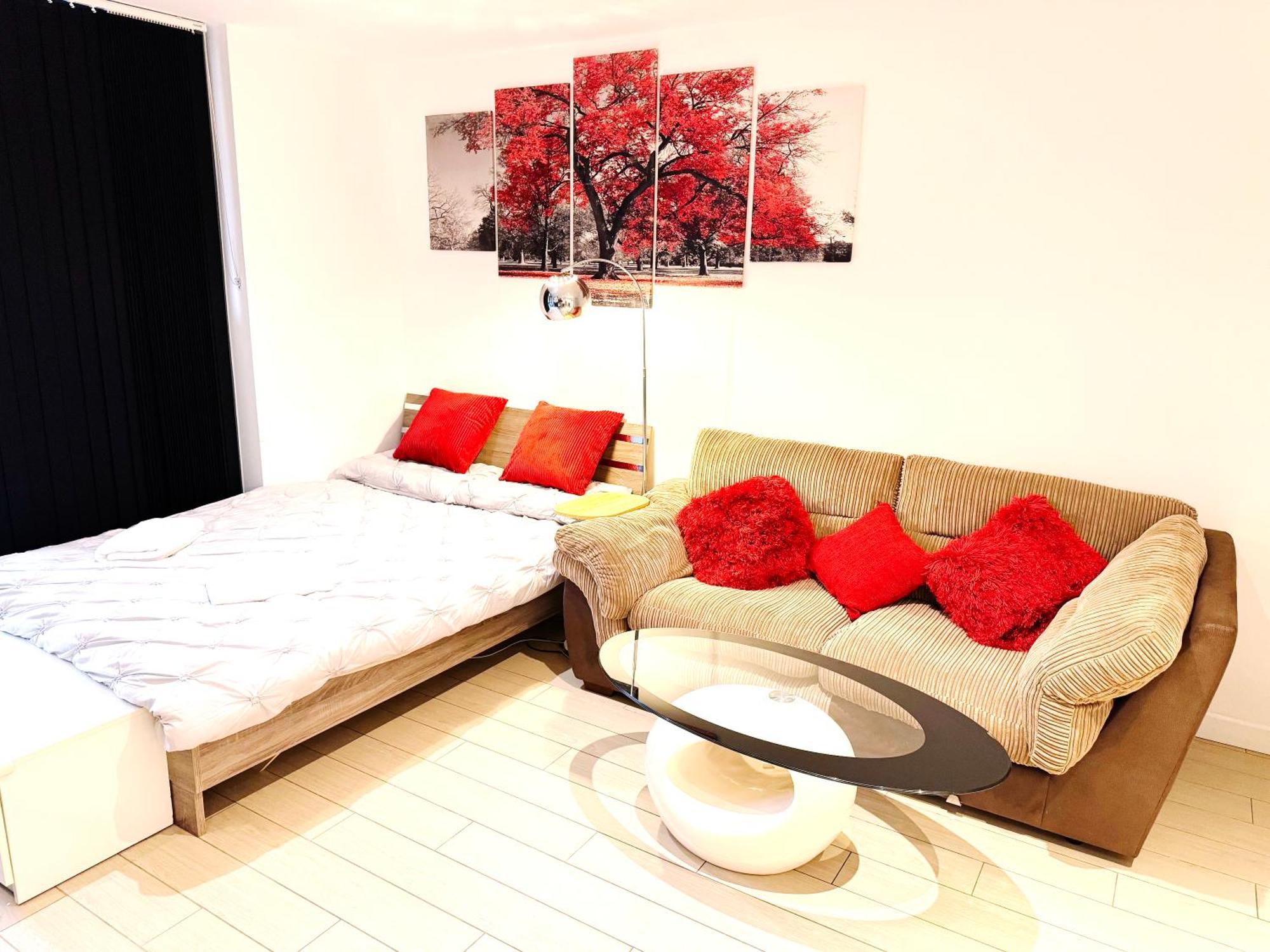 Homestay A Brand New Flat With 3 Bedrooms & 3 Baths In Zone 1 Angel For Max 9 Ppl *