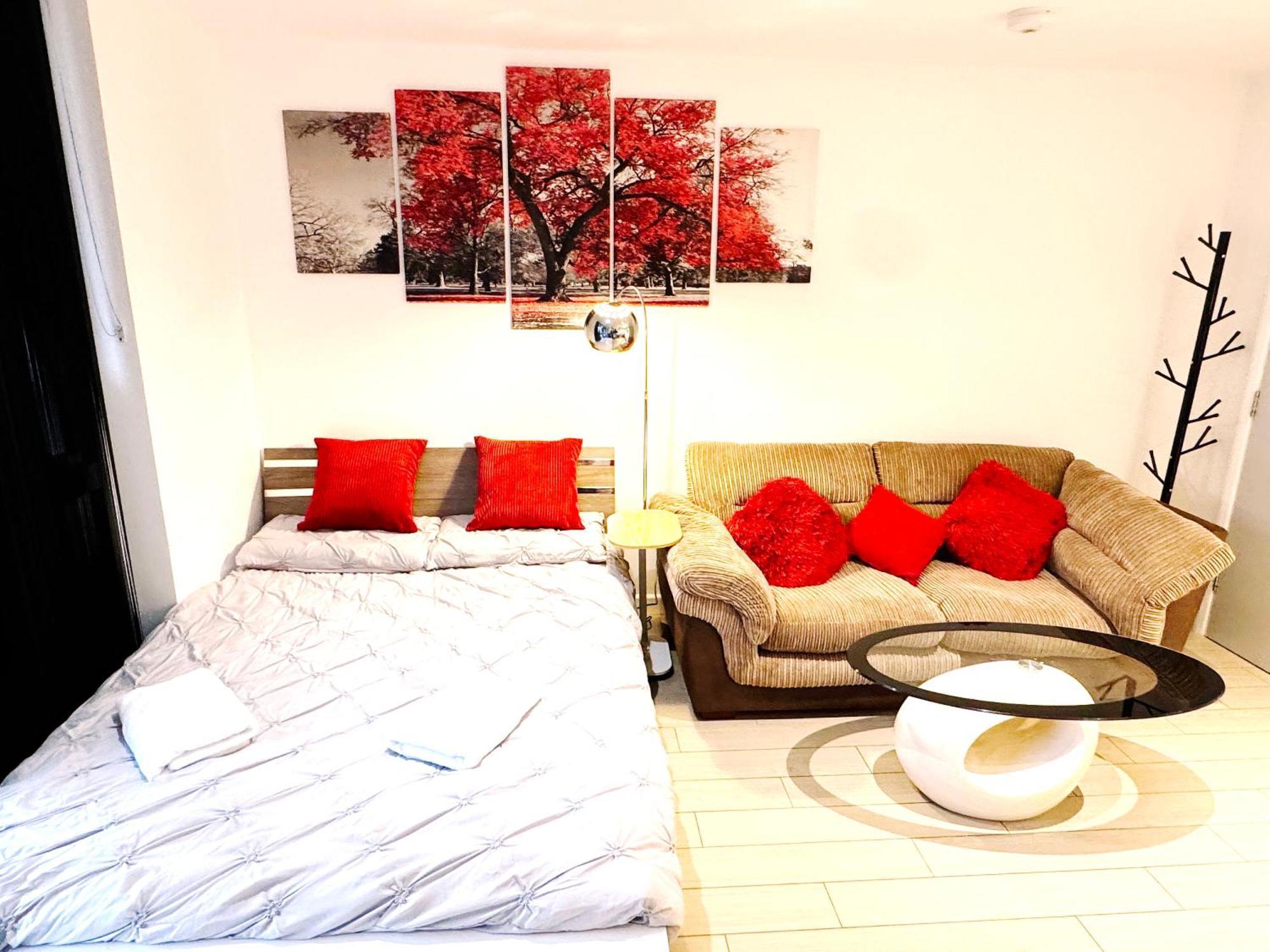 A Brand New Flat With 3 Bedrooms & 3 Baths In Zone 1 Angel For Max 9 Ppl * London