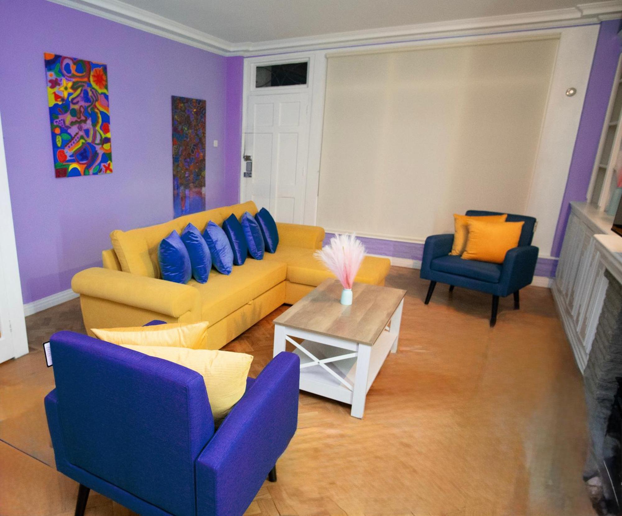 Buckingham Palace 4br 3ba House Holiday home *