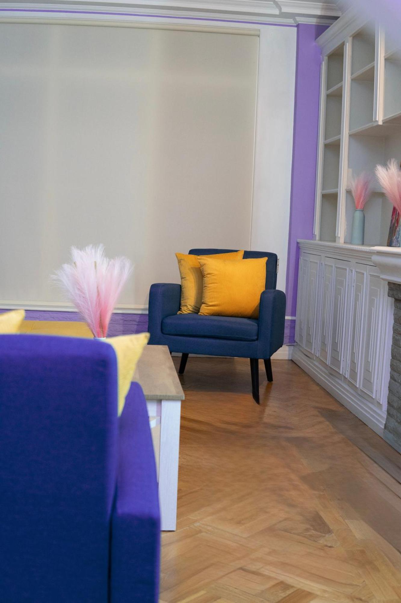 Buckingham Palace 4br 3ba House *
