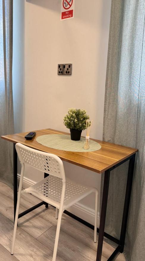 Acton Apartment London