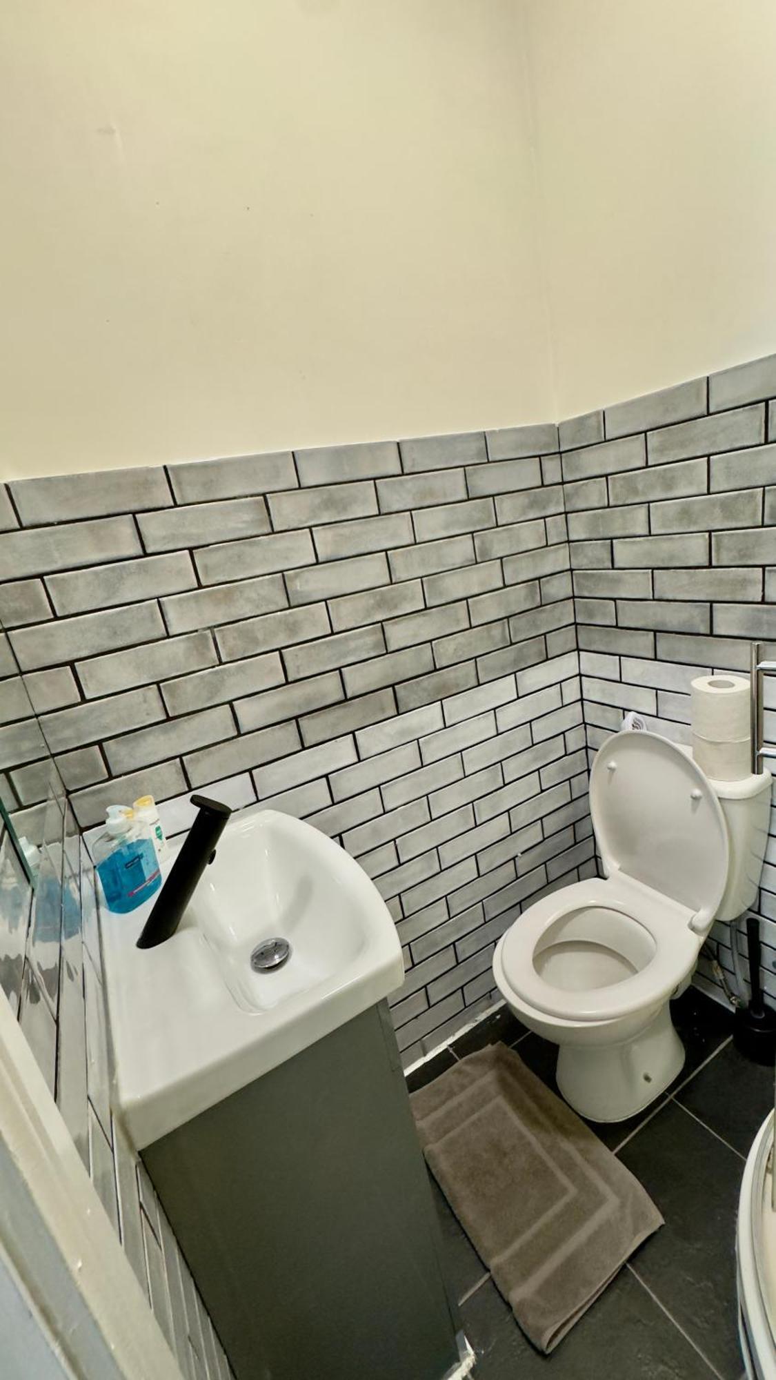 Apartment Acton