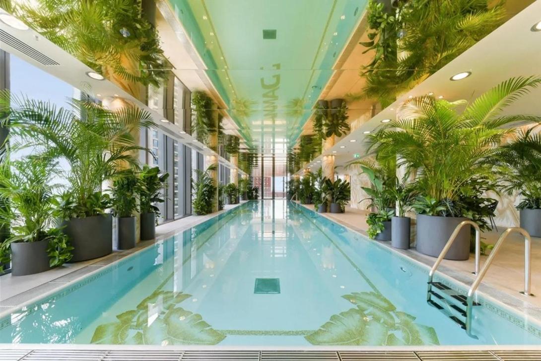 Apartment 2 Bed Versace In Damac Tower *