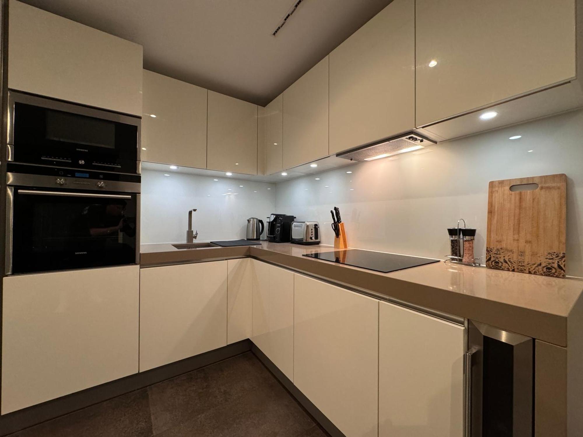 Gem Apartment *