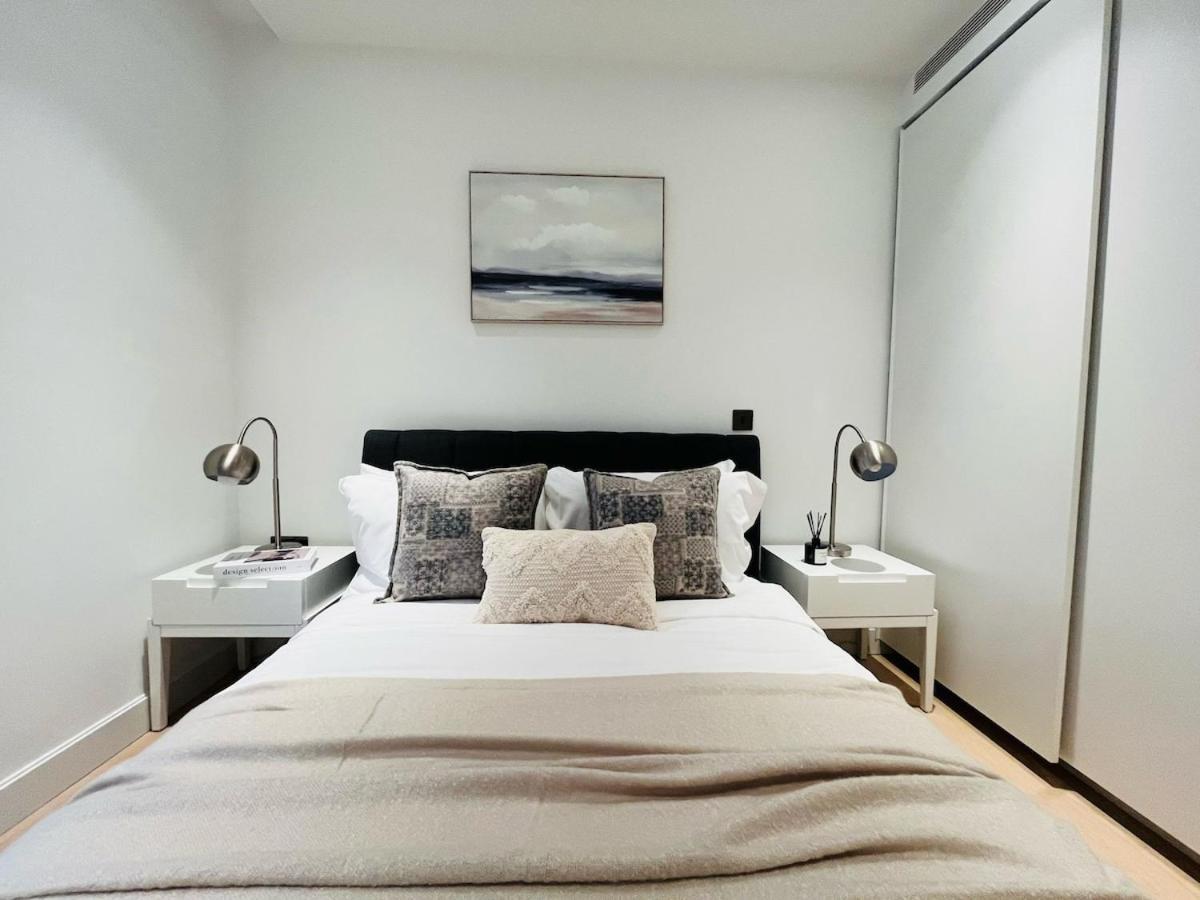 Luxury Apt In White City Living - Ideal For Family & Business Stay * London