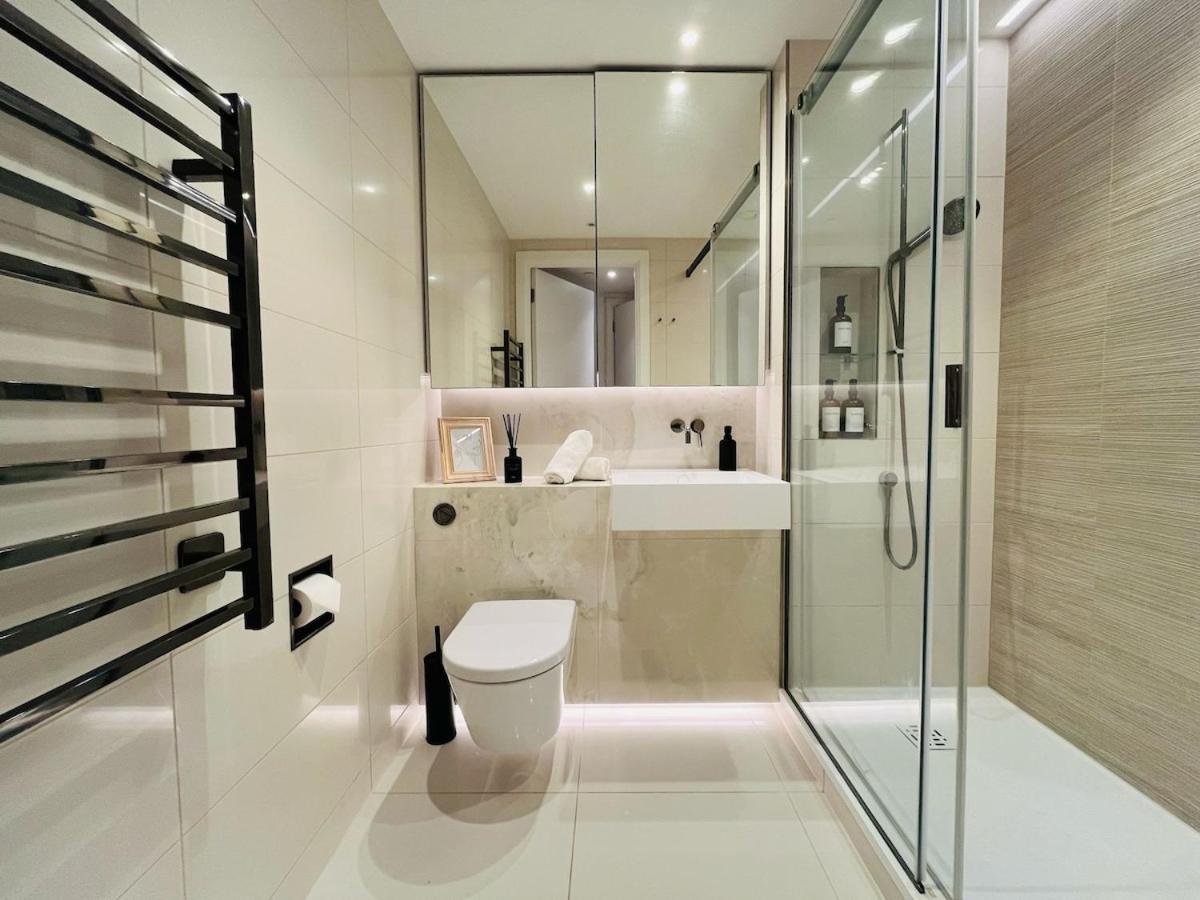 Luxury Apt In White City Living - Ideal For Family & Business Stay London