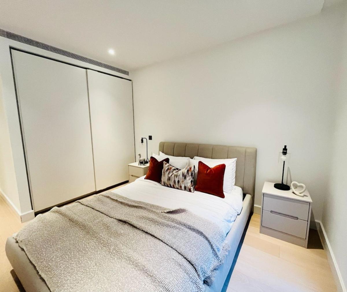 Luxury Apt In White City Living - Ideal For Family & Business Stay London