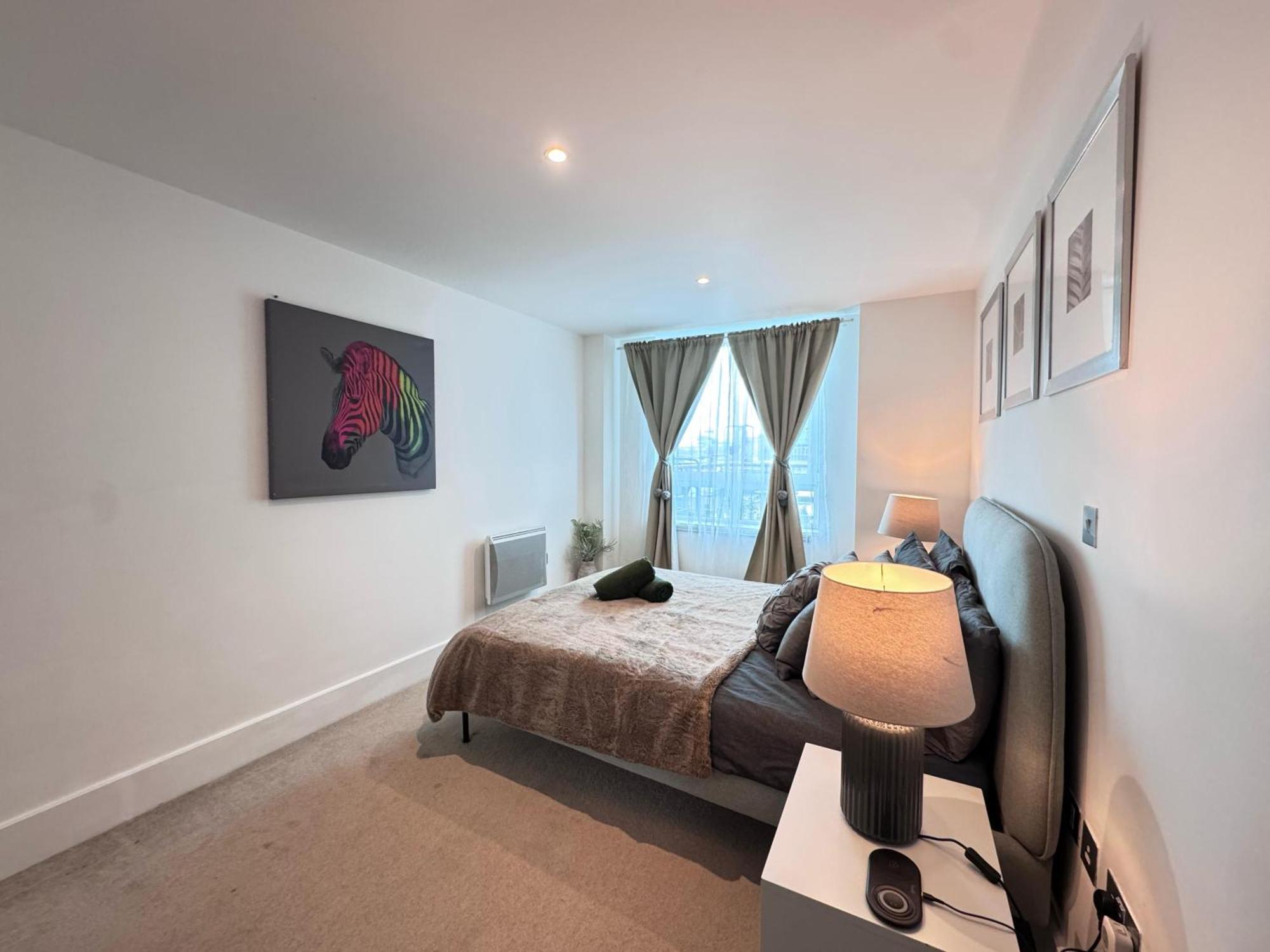 River View Eye Vauxhall 2 Bedroom *