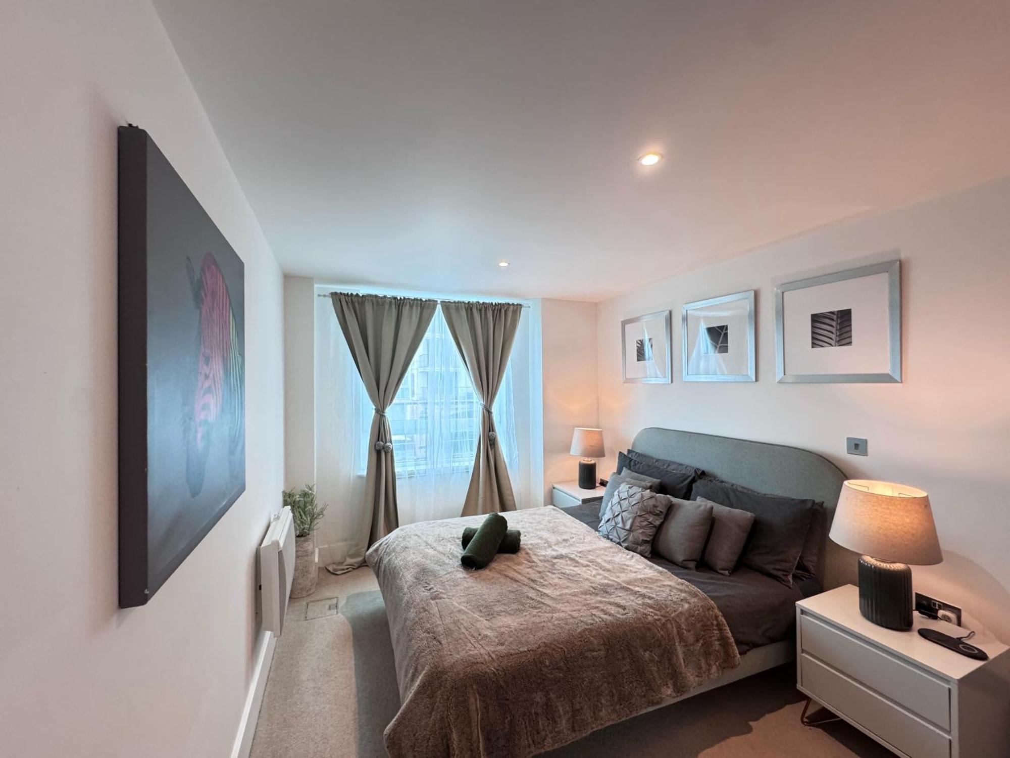 Apartment River View Eye Vauxhall 2 Bedroom *