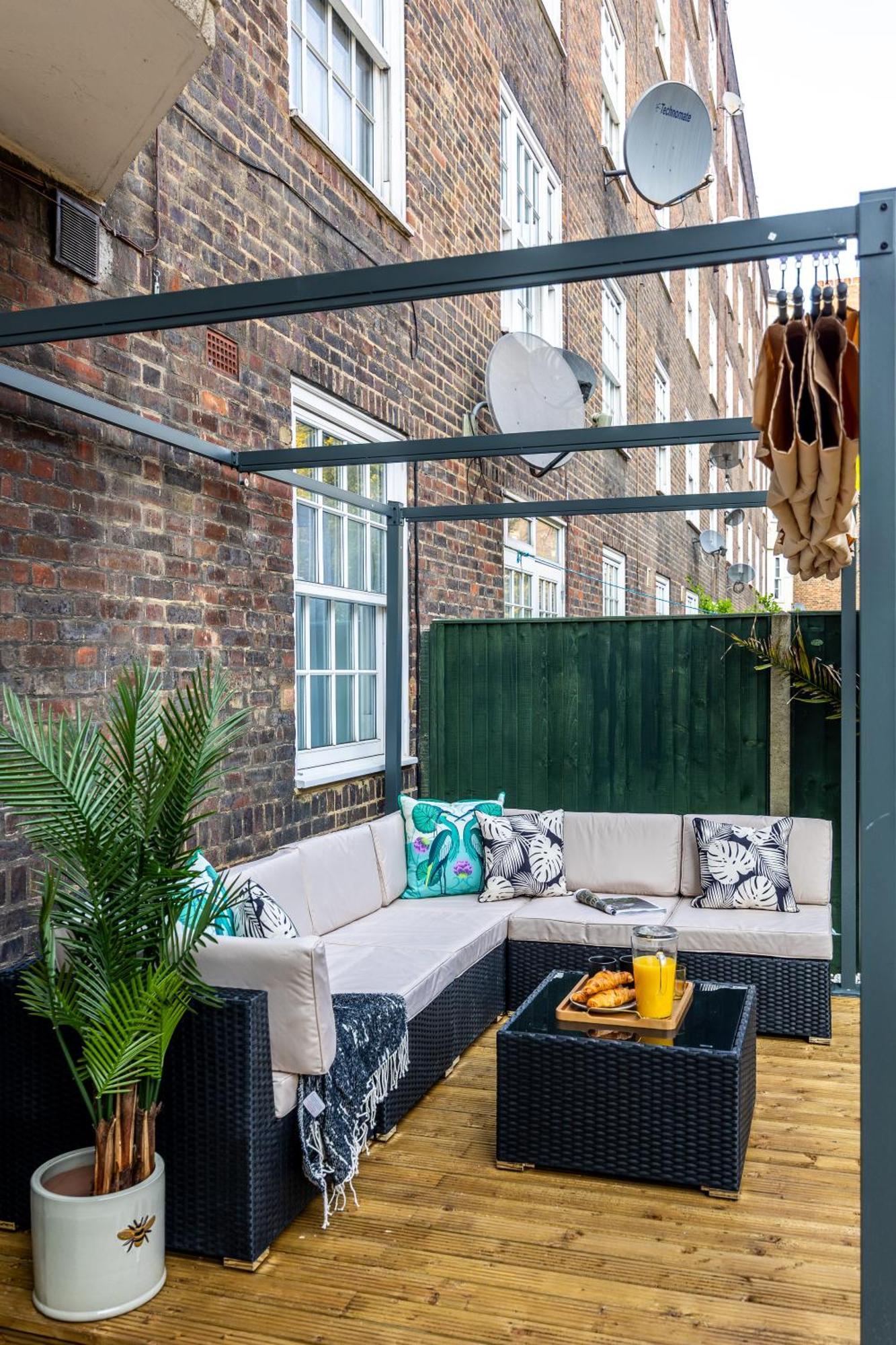 Apartment Modern 4 Bed Flat Prime Location London