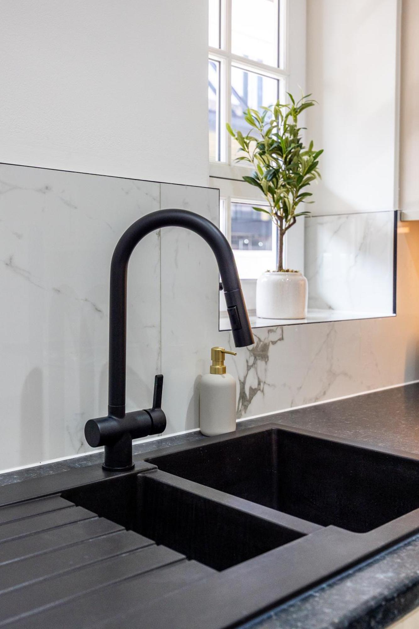 Apartment Modern 4 Bed Flat Prime Location London