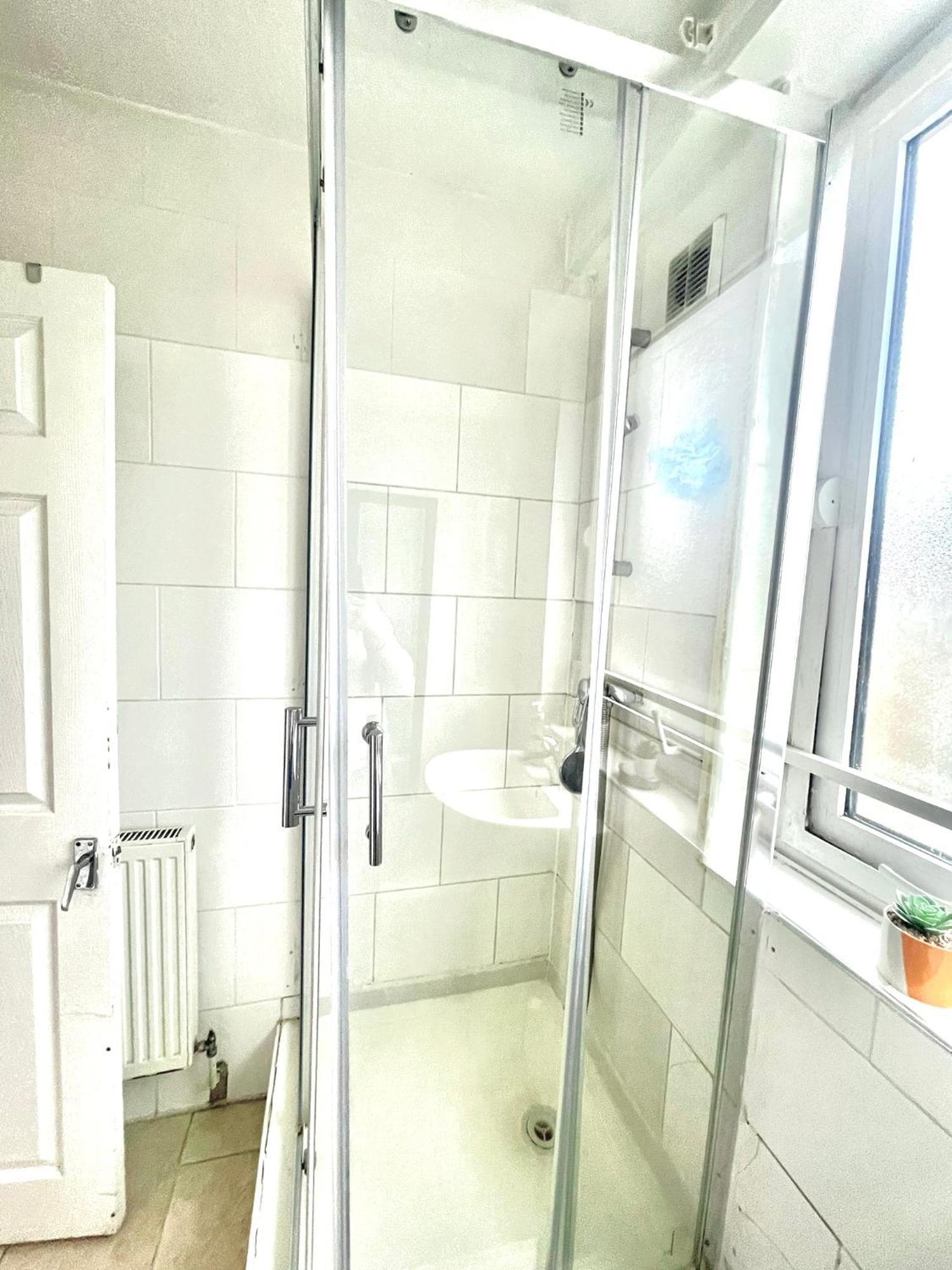 Cozy In 1 Stop To Liverpool Street Homestay London