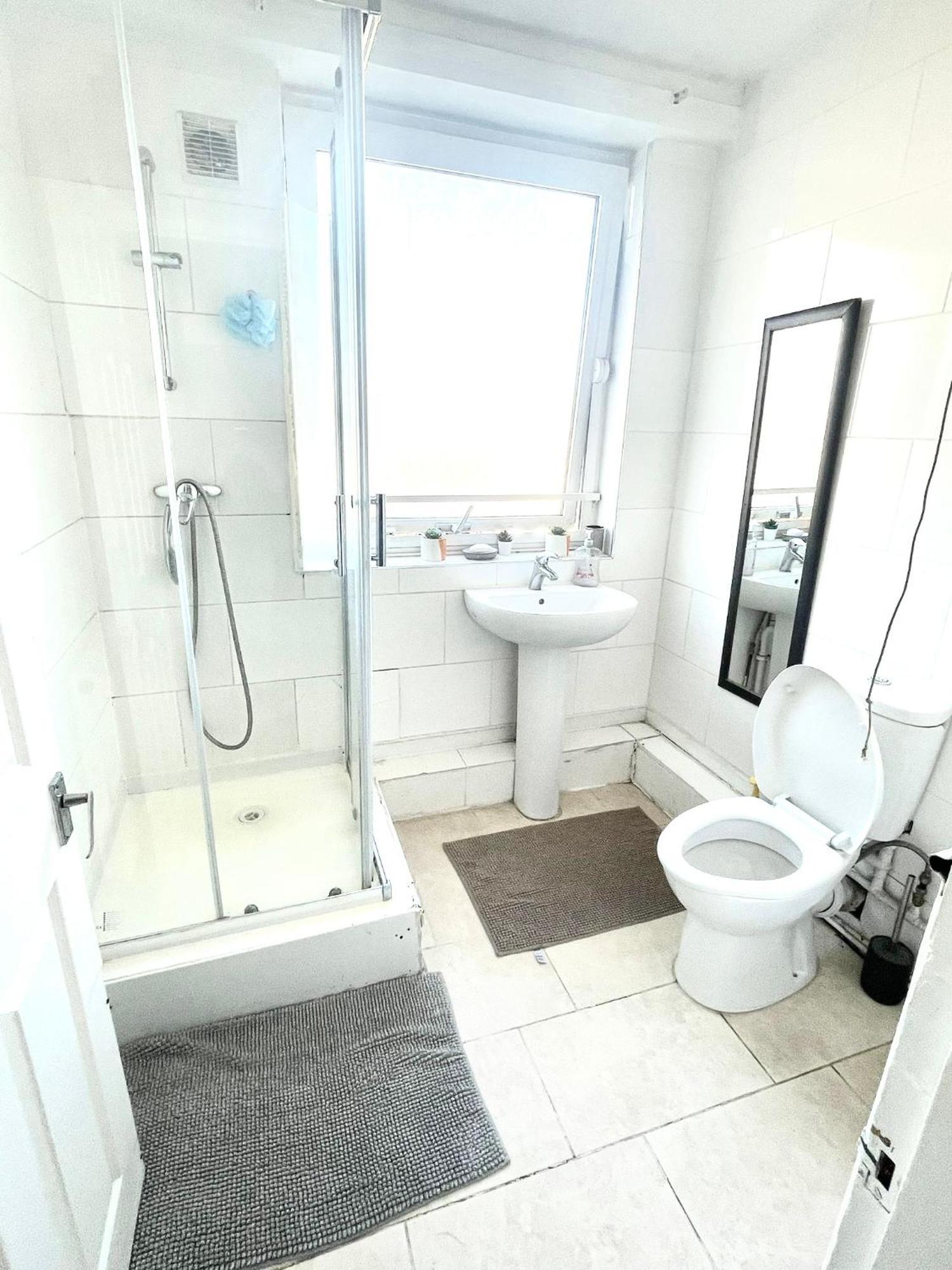 Cozy In 1 Stop To Liverpool Street * London