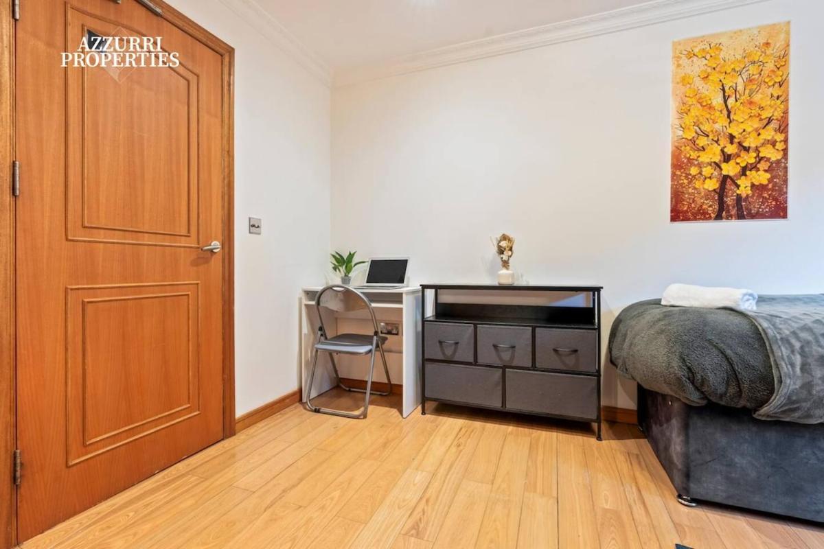 Apartamento 50 Percent Off Monthly - 1br And 1 Sofa Bed, Only Two Mins Walk To Clapham Junction Station *