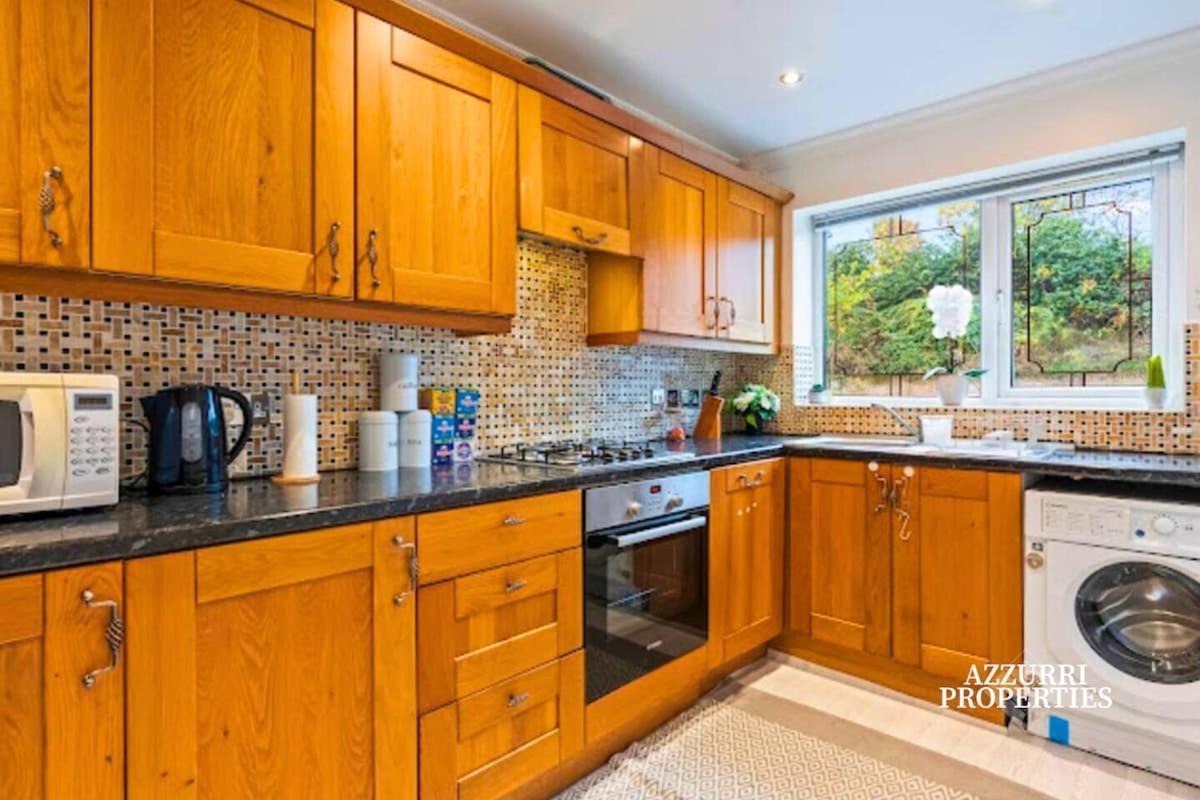 Apartamento 50 Percent Off Monthly - 1br And 1 Sofa Bed, Only Two Mins Walk To Clapham Junction Station Londres