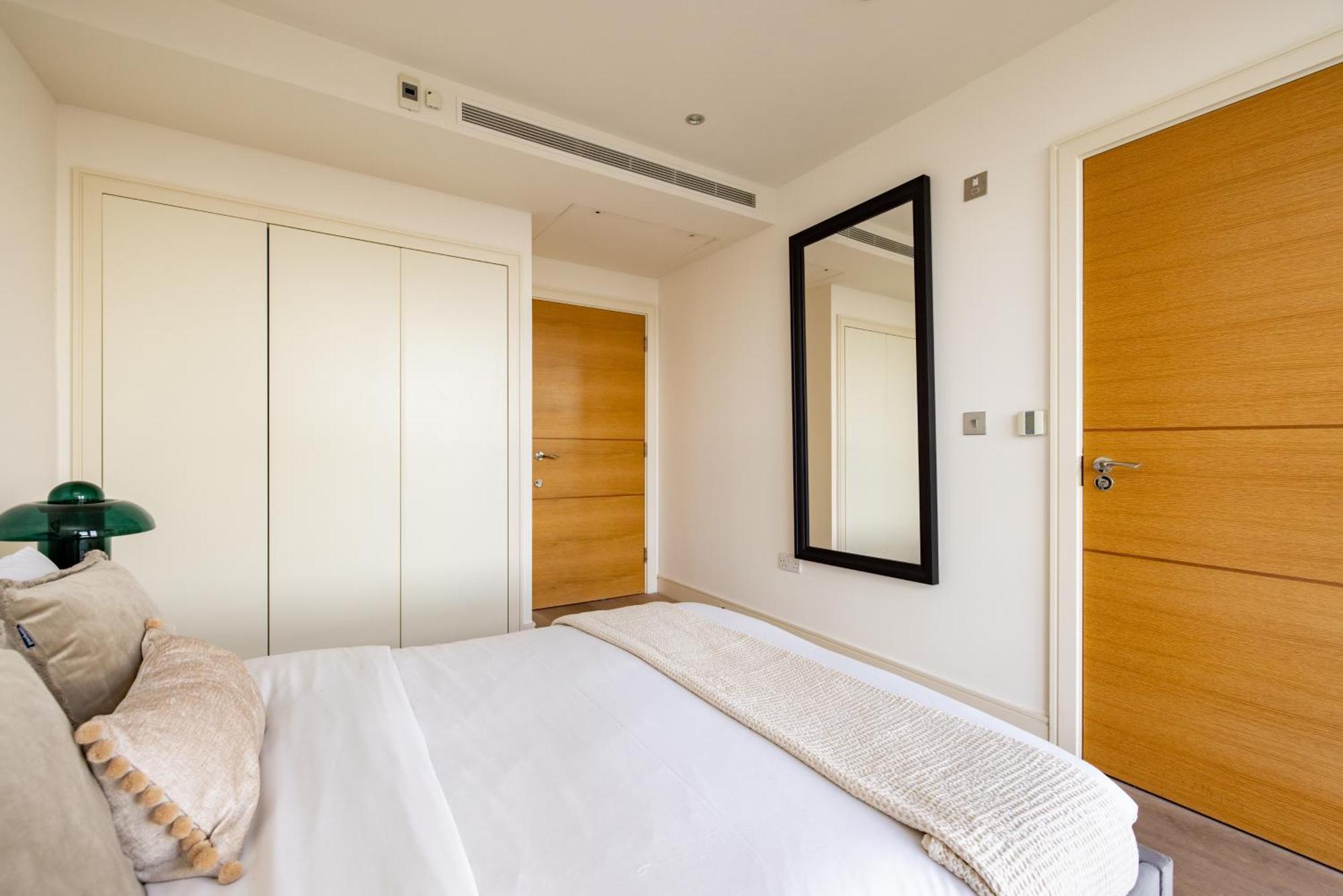 Appartement The Thames View - Stunning 3bdr With Terrace Londen