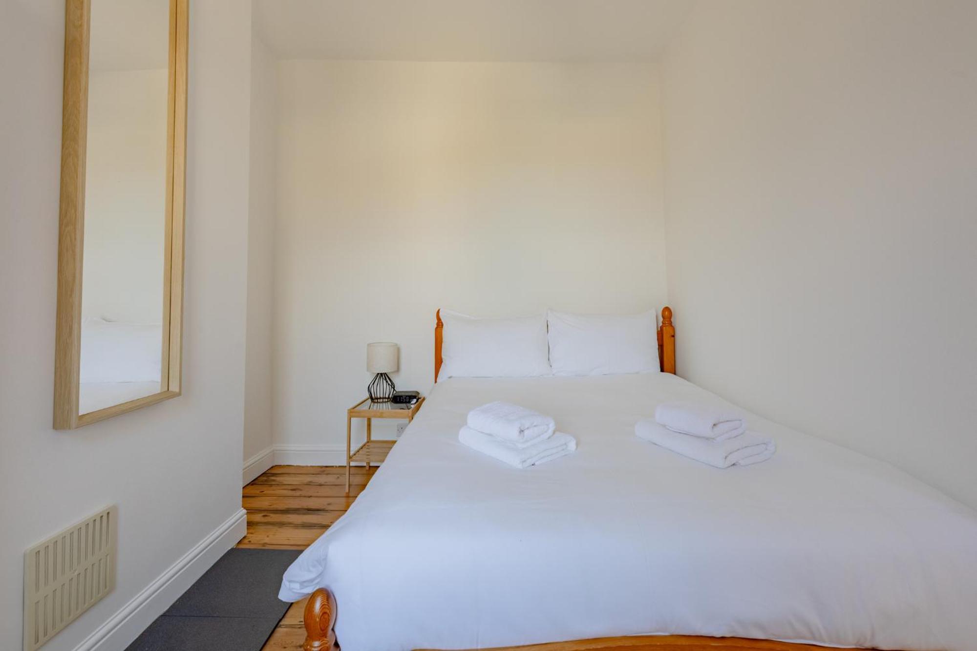 Newly Renovated 3bed Period In Stratford Holiday home London