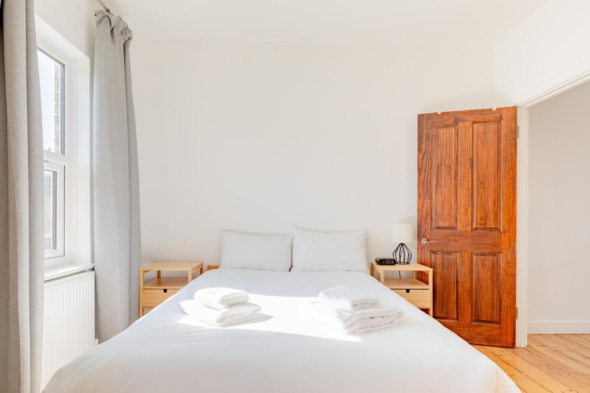 Newly Renovated 3bed Period In Stratford London