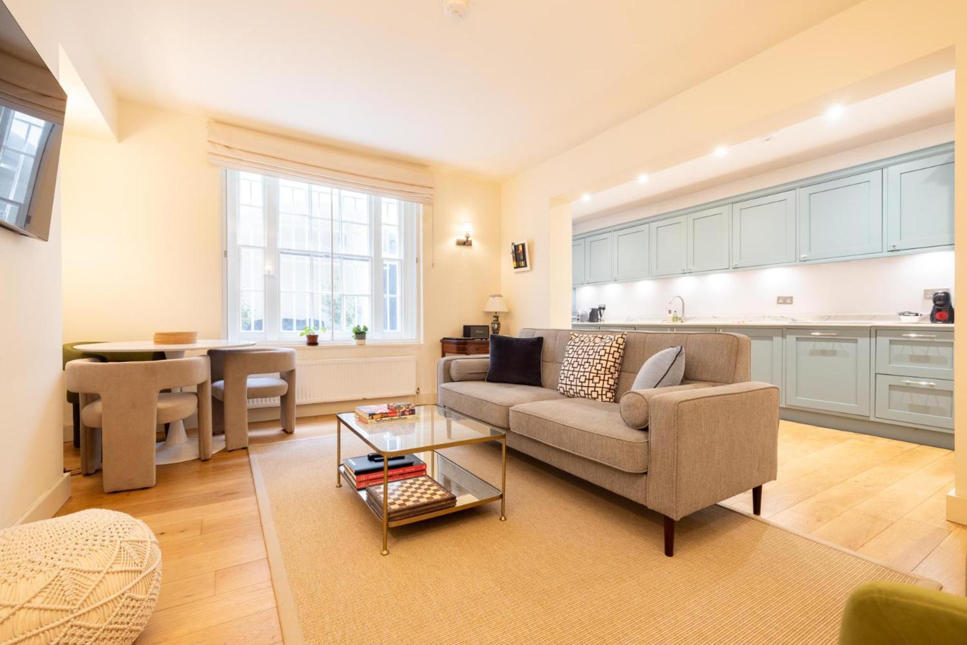 Hues, 2 Bedroom Apartment London