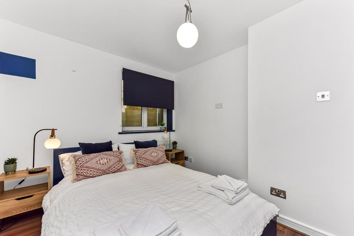 Bright And Spacious 2 Bed In Appartement Londen