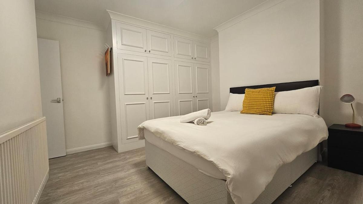 Apartment Earl's Court 2 Bed Terrace Flat London