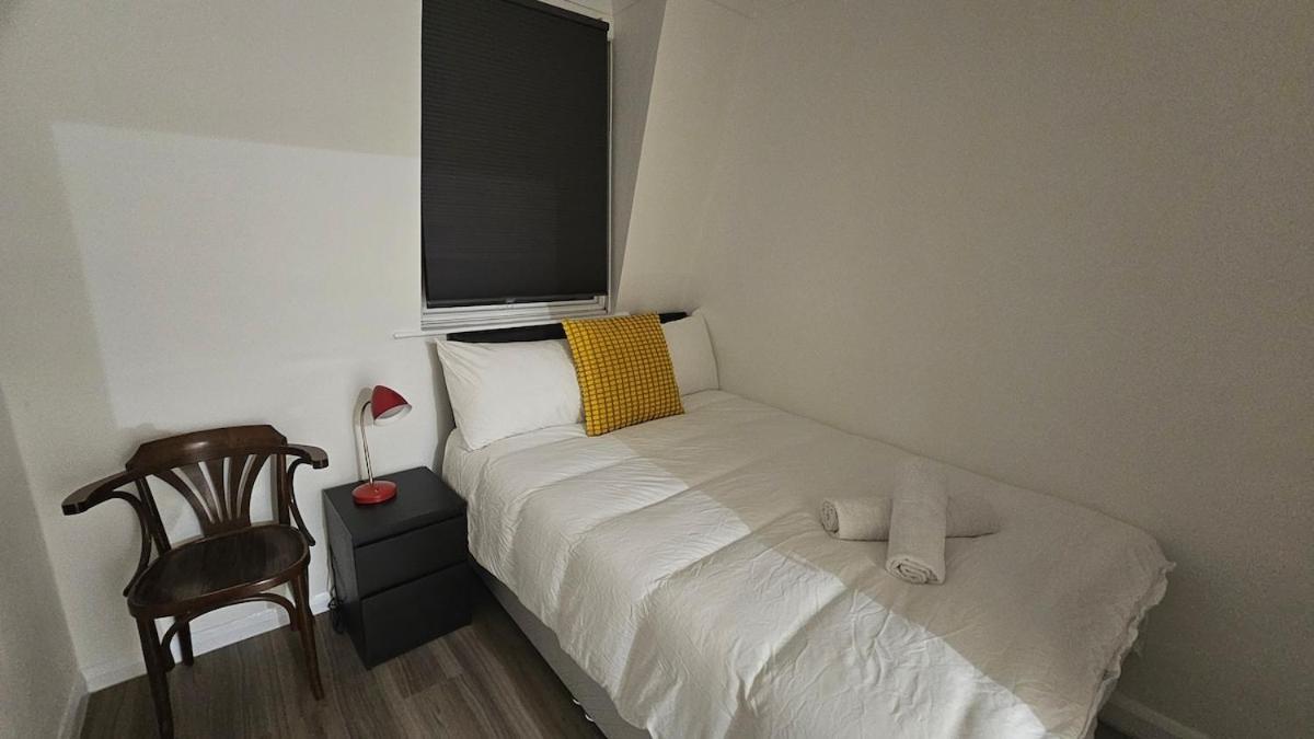Apartment Earl's Court 2 Bed Terrace Flat *