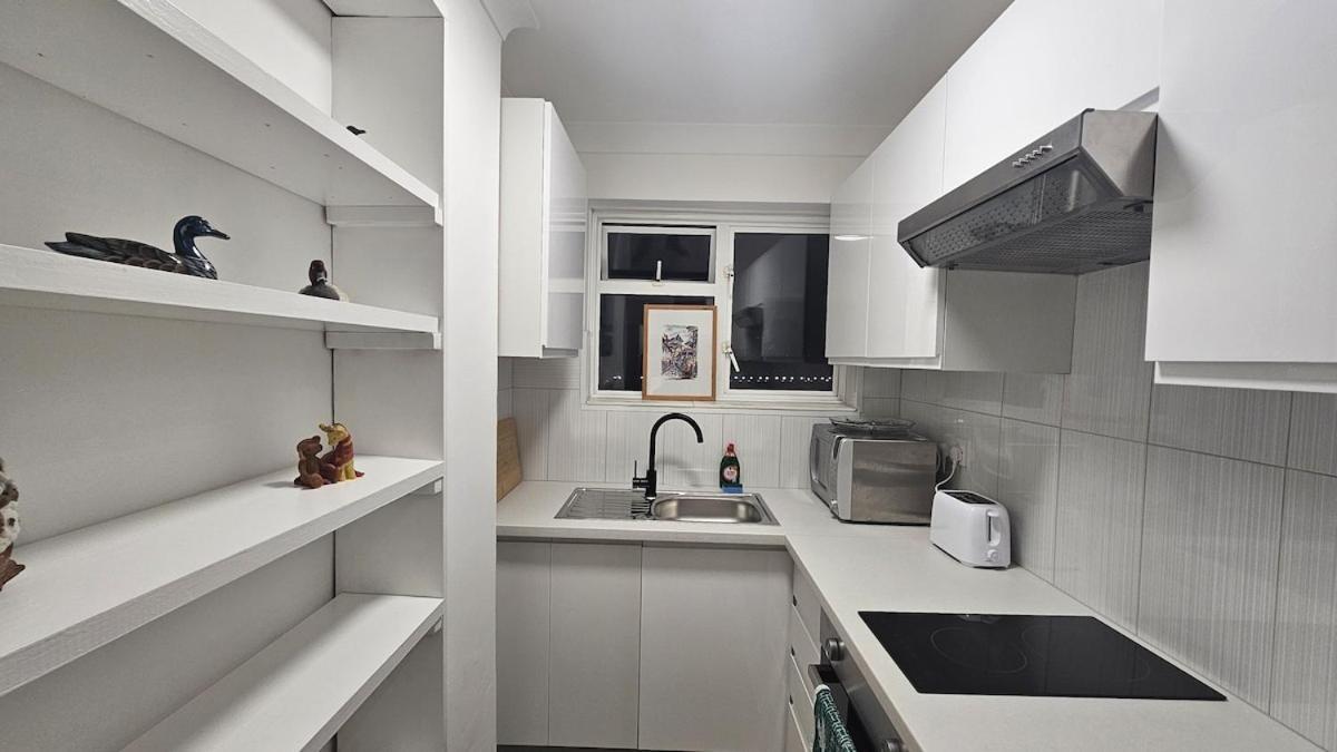 Apartment Earl's Court 2 Bed Terrace Flat London