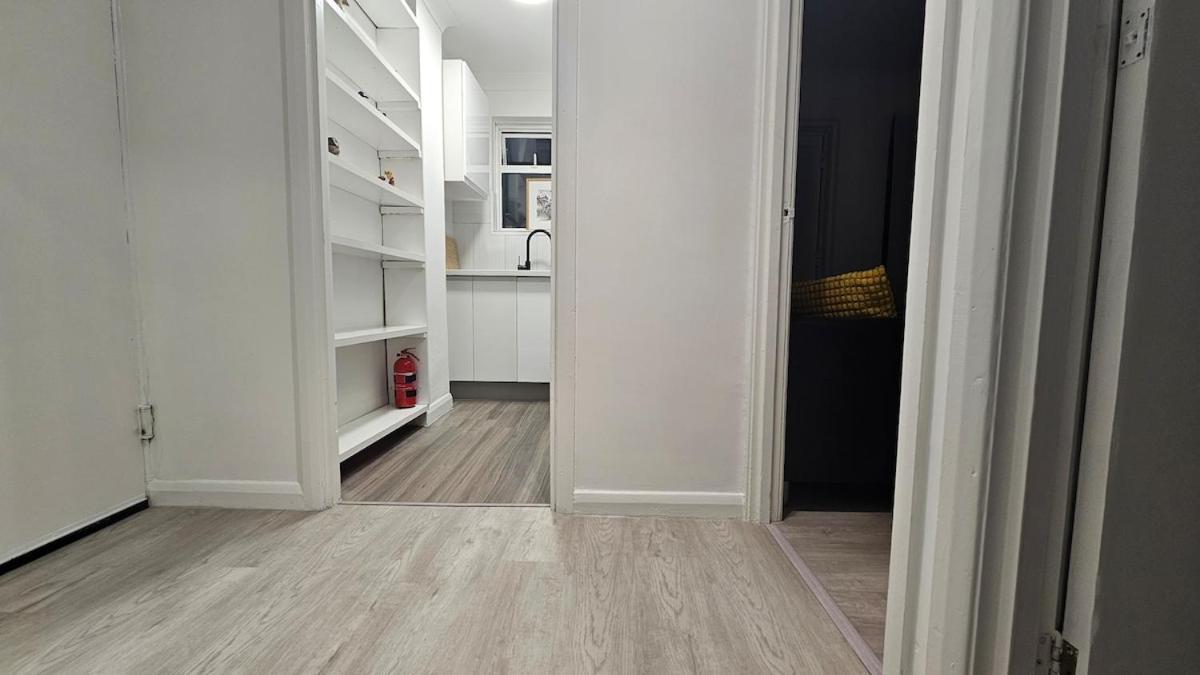 Earl's Court 2 Bed Terrace Flat Apartment London