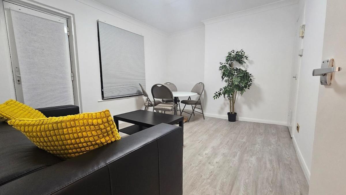 Apartment Earl's Court 2 Bed Terrace Flat