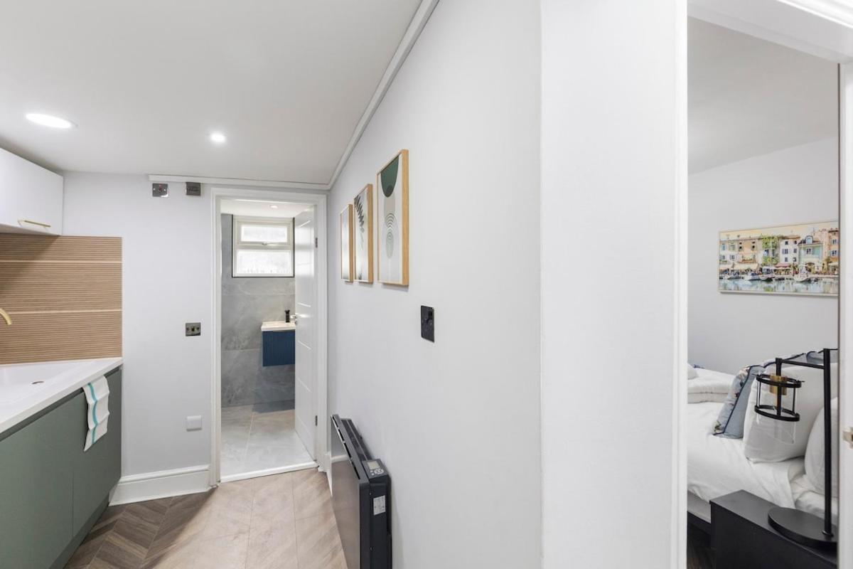 Apartment Cosy Gem Next Transport Easy Access To