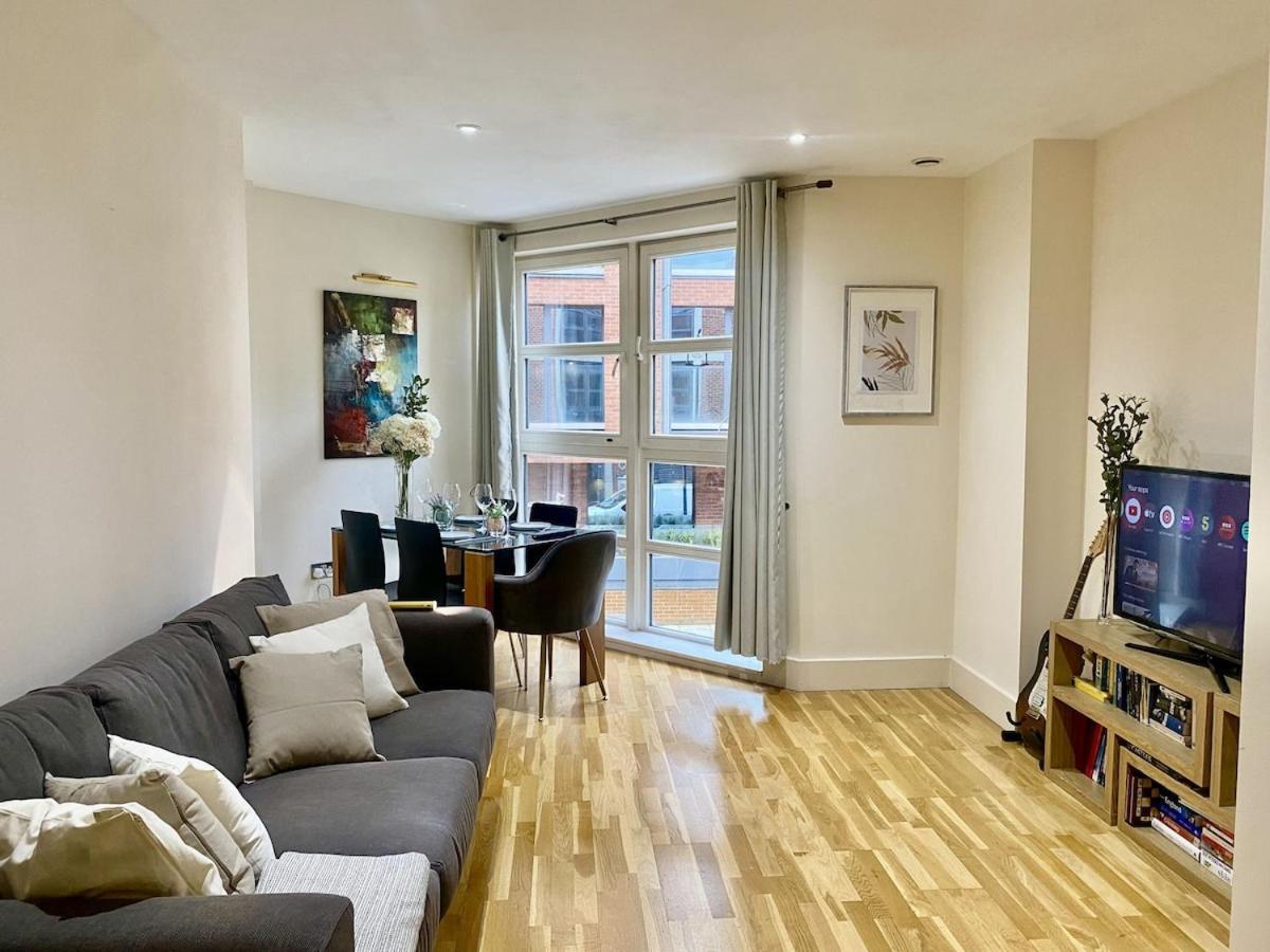 Apartment Flat For Shopping Big Ben River Thames London