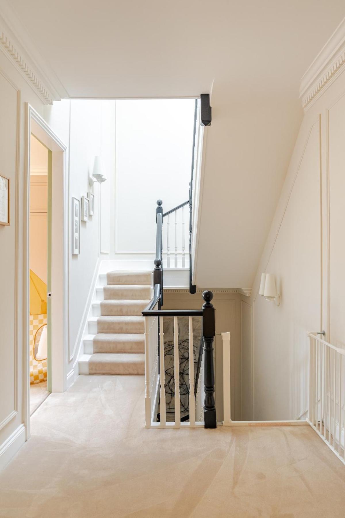 Holiday home Luxury Open Plan 5 Bed House With Garden & Parking London