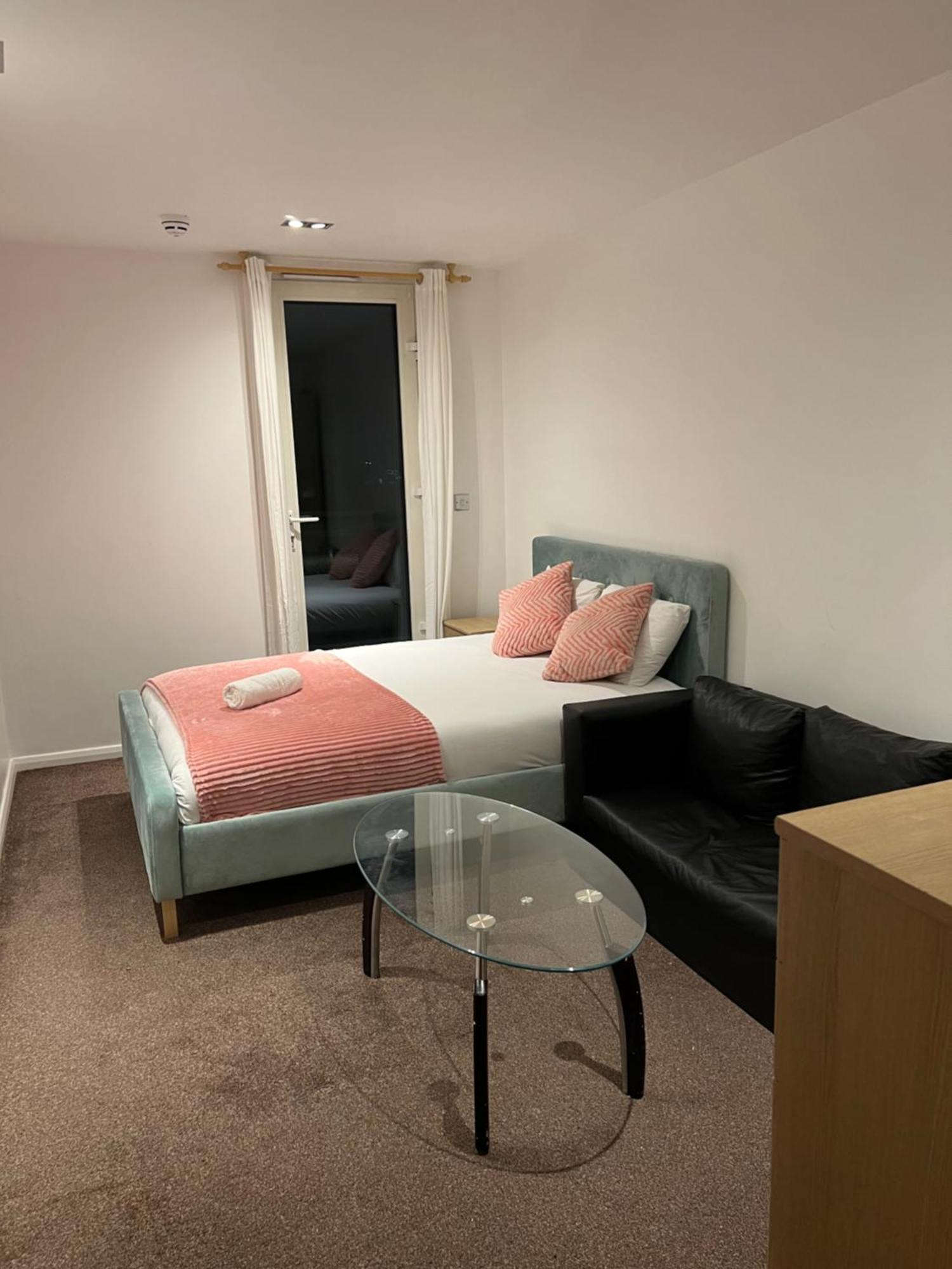 Canary Wharf O2 Arena Excel Greenwich Apartment *