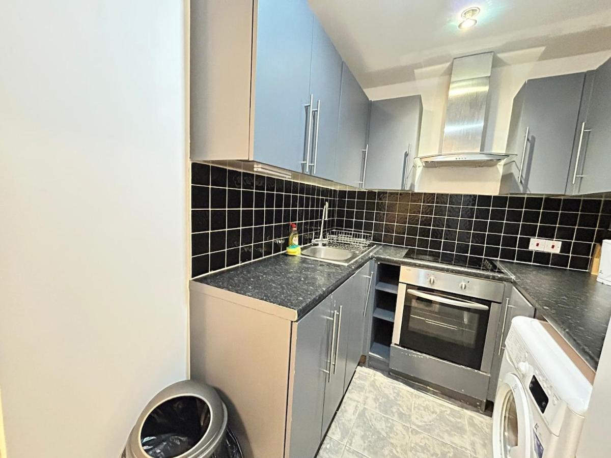 One Bedroom Flat Victoria Apartment