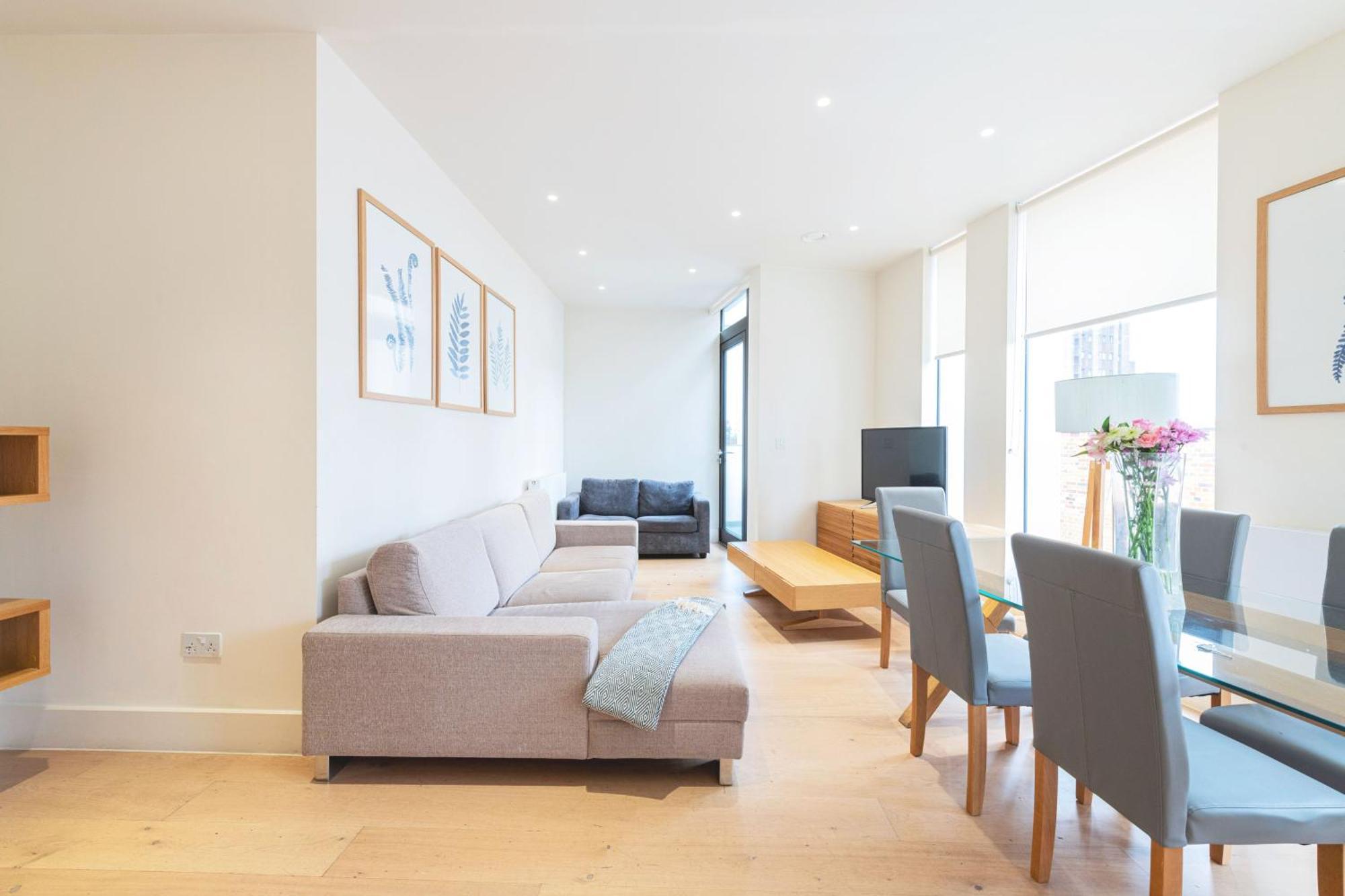 Waterloo - Modern & Spacious Near Waterloo Station Apartment