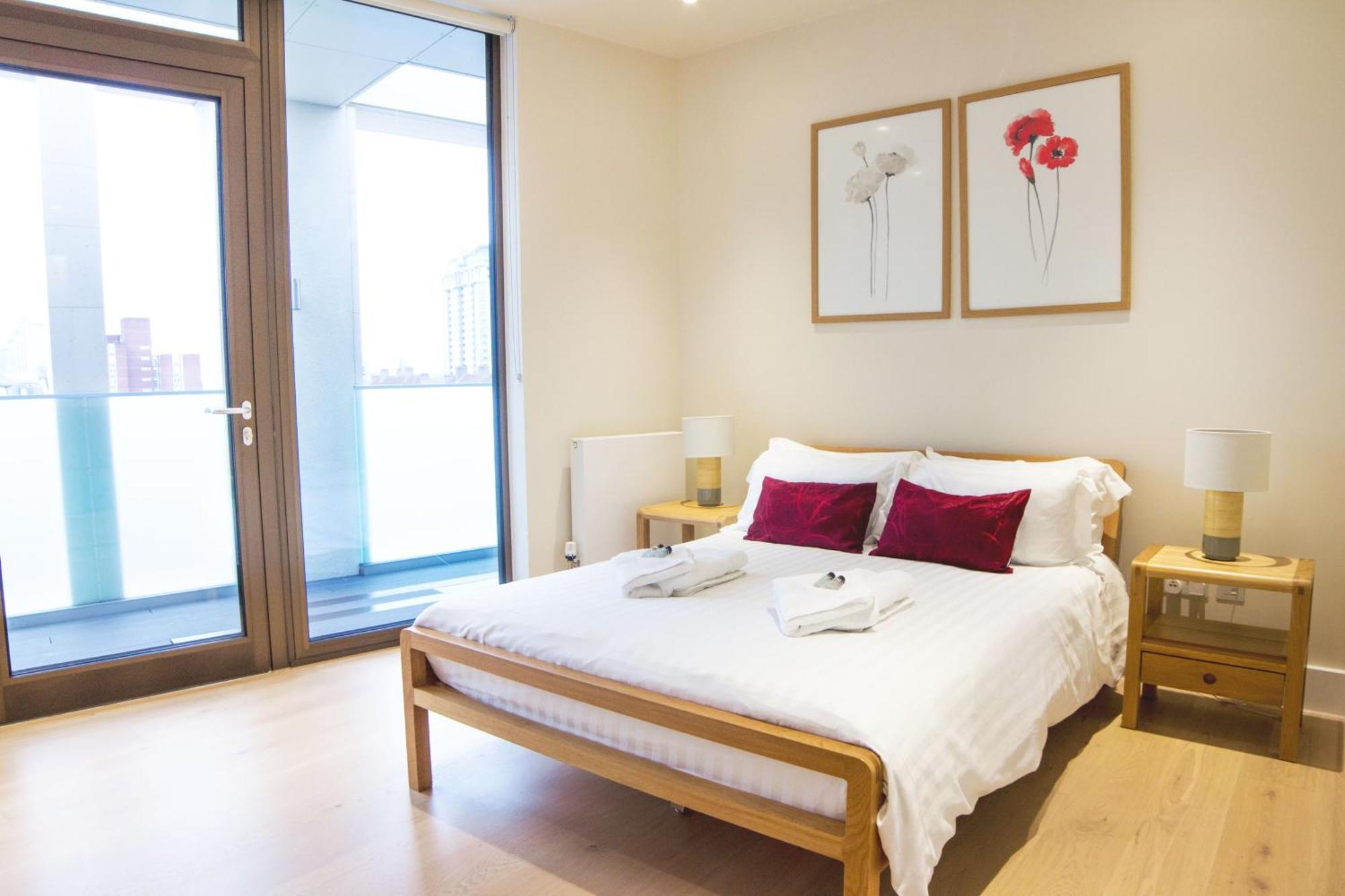 Apartment Waterloo - Modern & Spacious Near Waterloo Station London