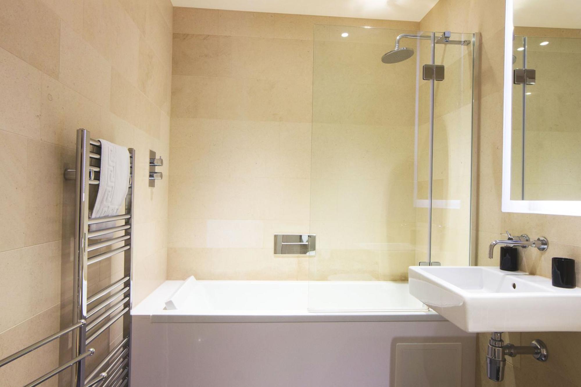 Waterloo - Modern & Spacious Near Waterloo Station * London