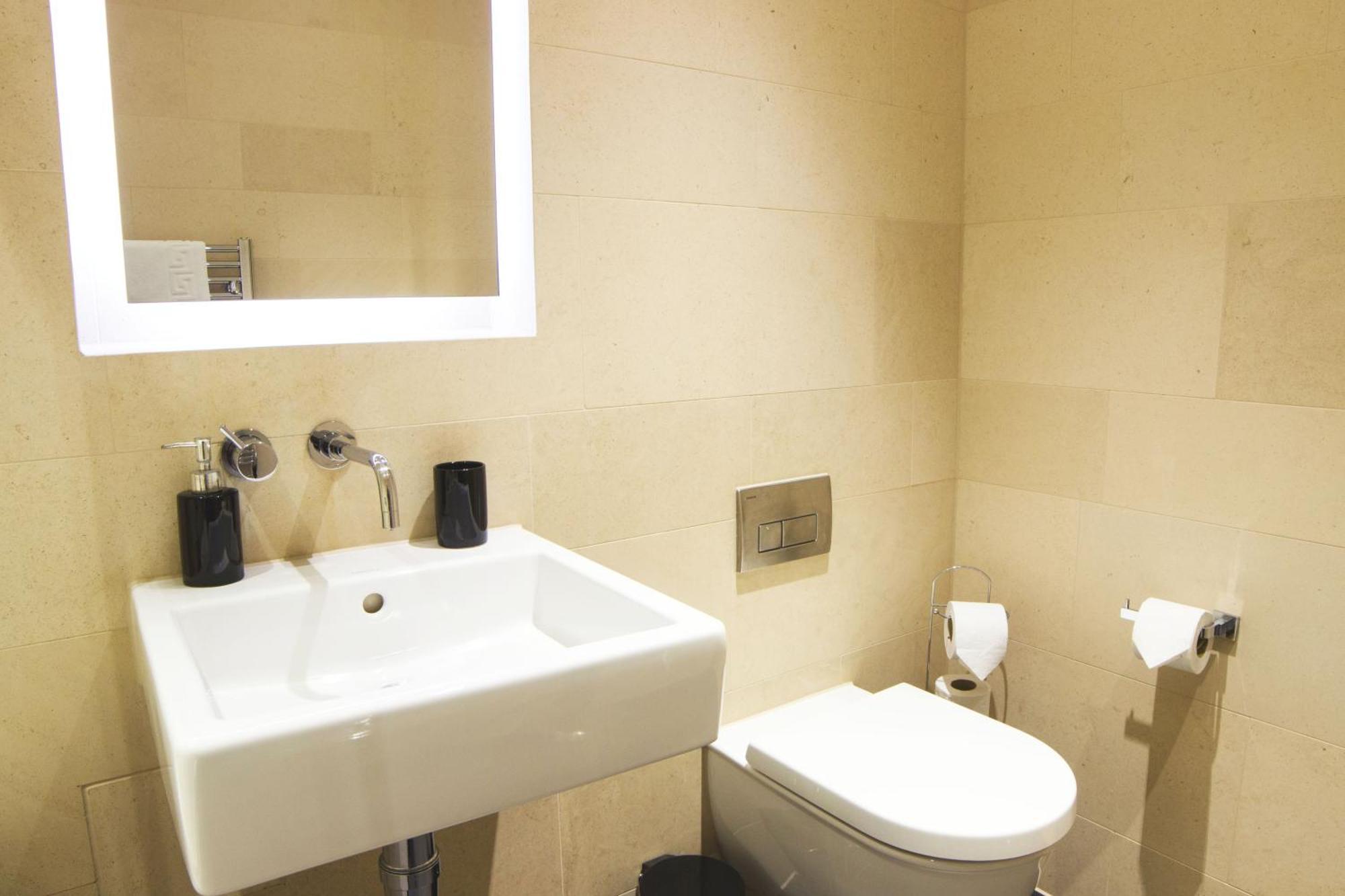 Waterloo - Modern & Spacious Near Waterloo Station Apartment *